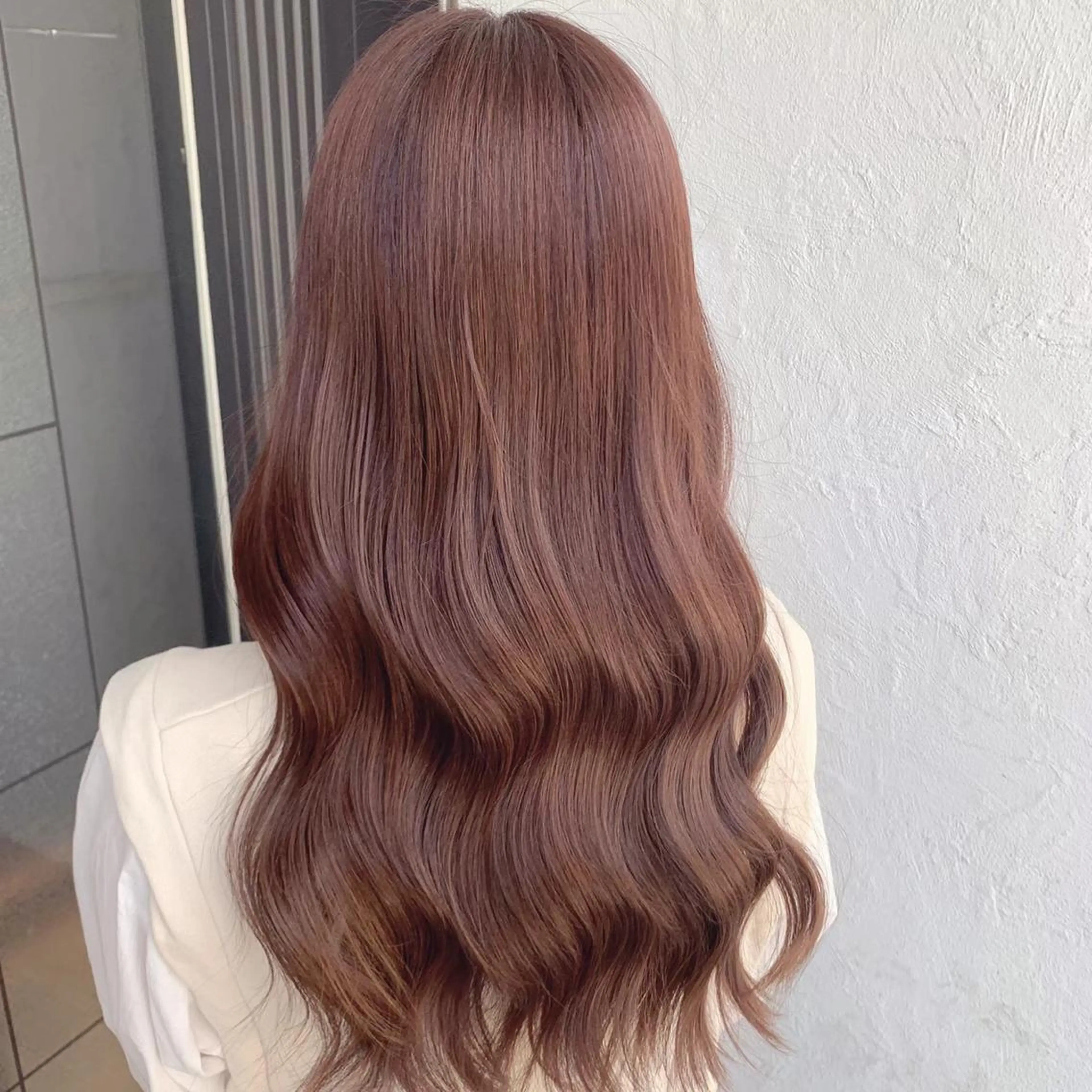 セミロング カラー ベージュカラー ケアに特化したサロン shinzaのヘアスタイル