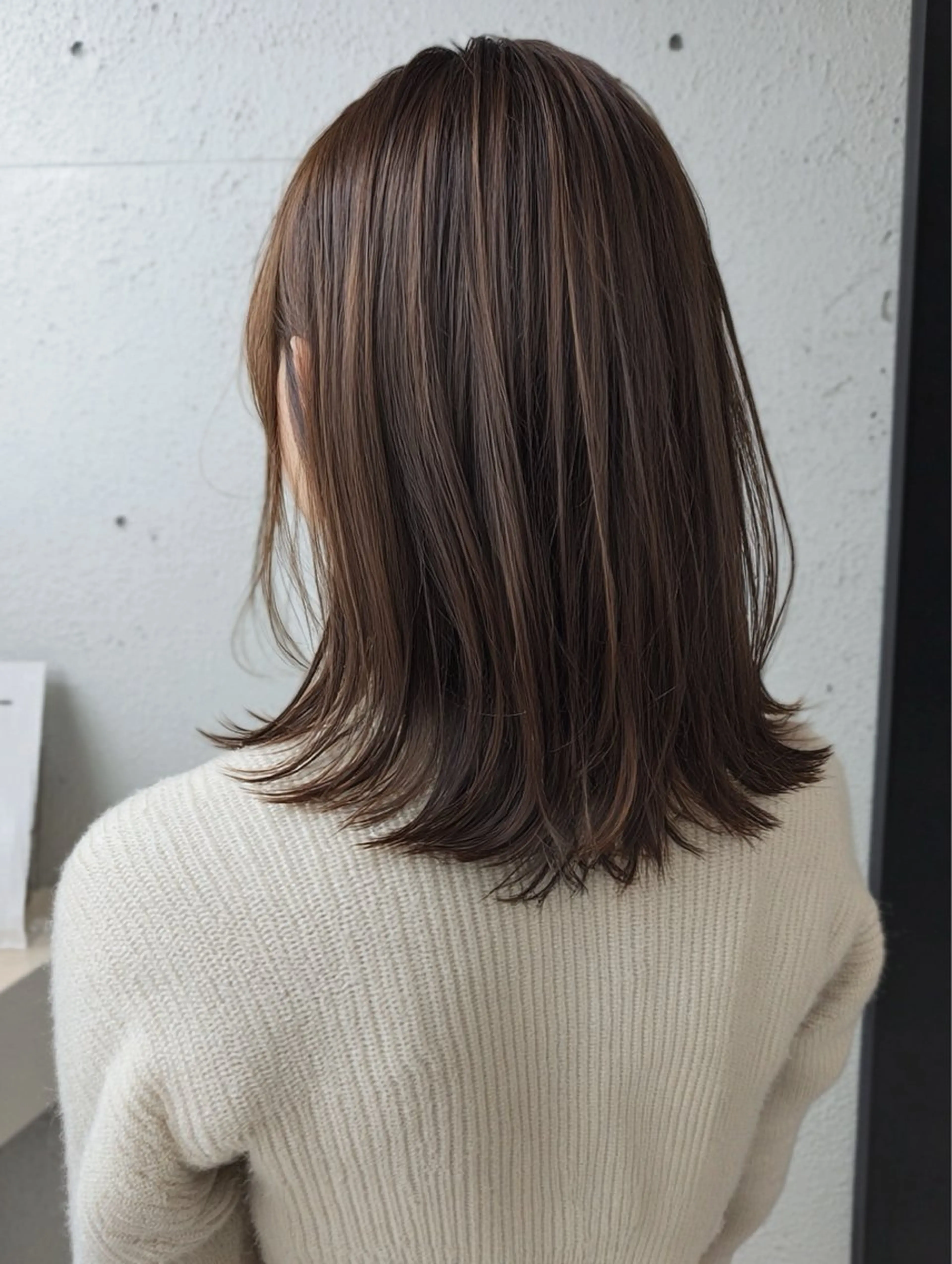 セミロング 松谷 圭のヘアスタイル