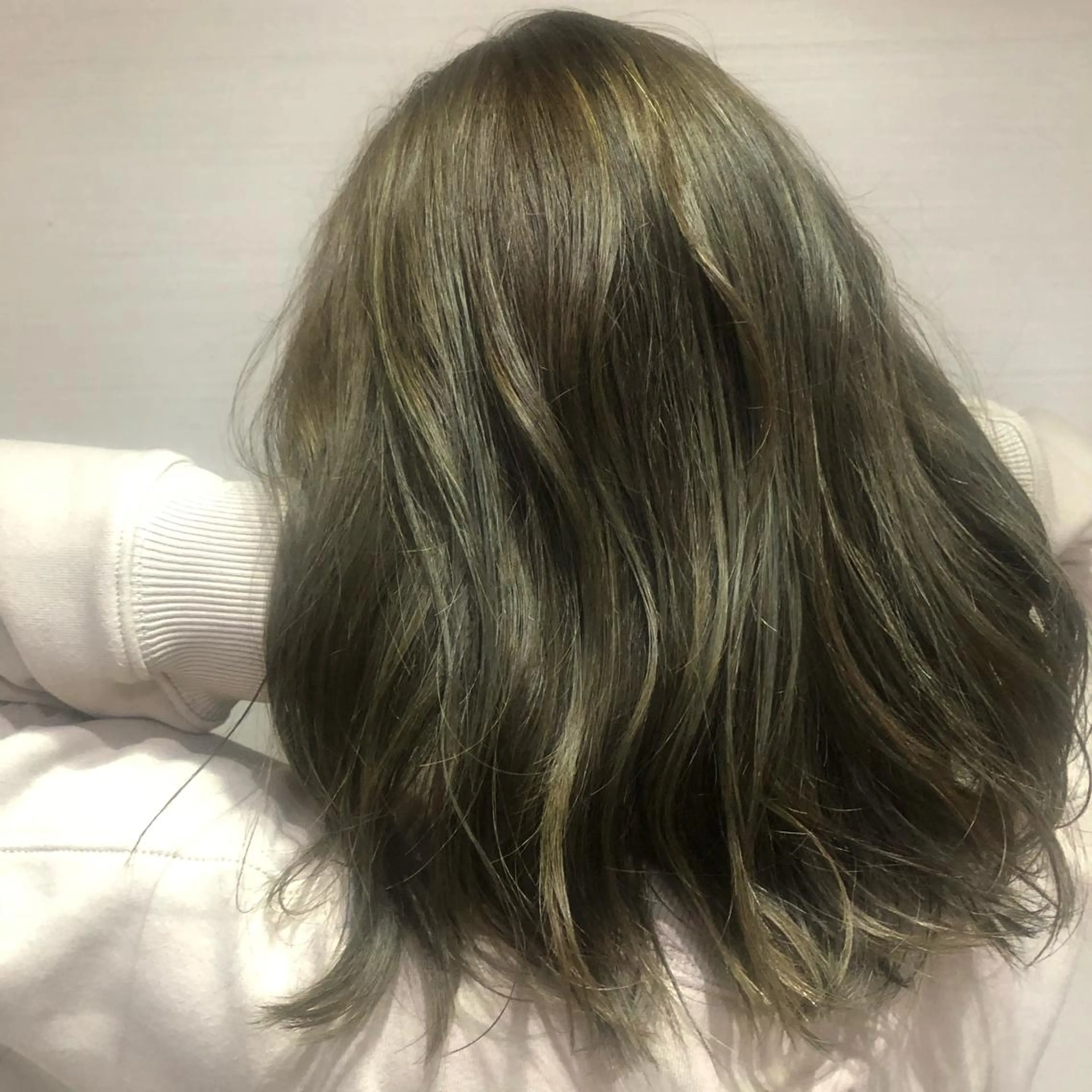 セミロング カラー アッシュ カラー職人 なかもと たつひろのヘアスタイル