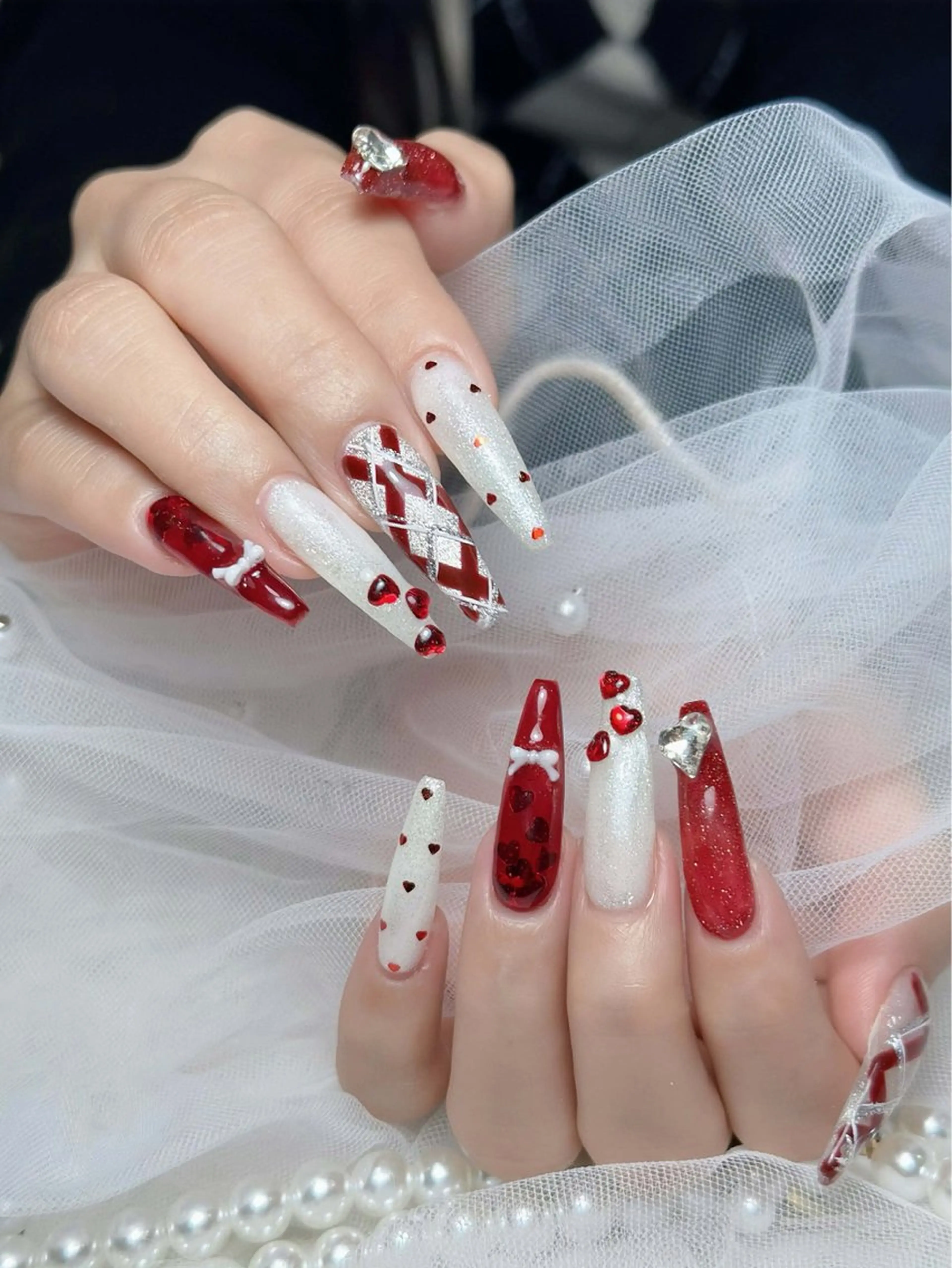 ネイル オーロラネイル ボルドー ブラウン 氷ネイル・うるうるネイル キラキラネイル Julli NailStudioのネイルデザイン