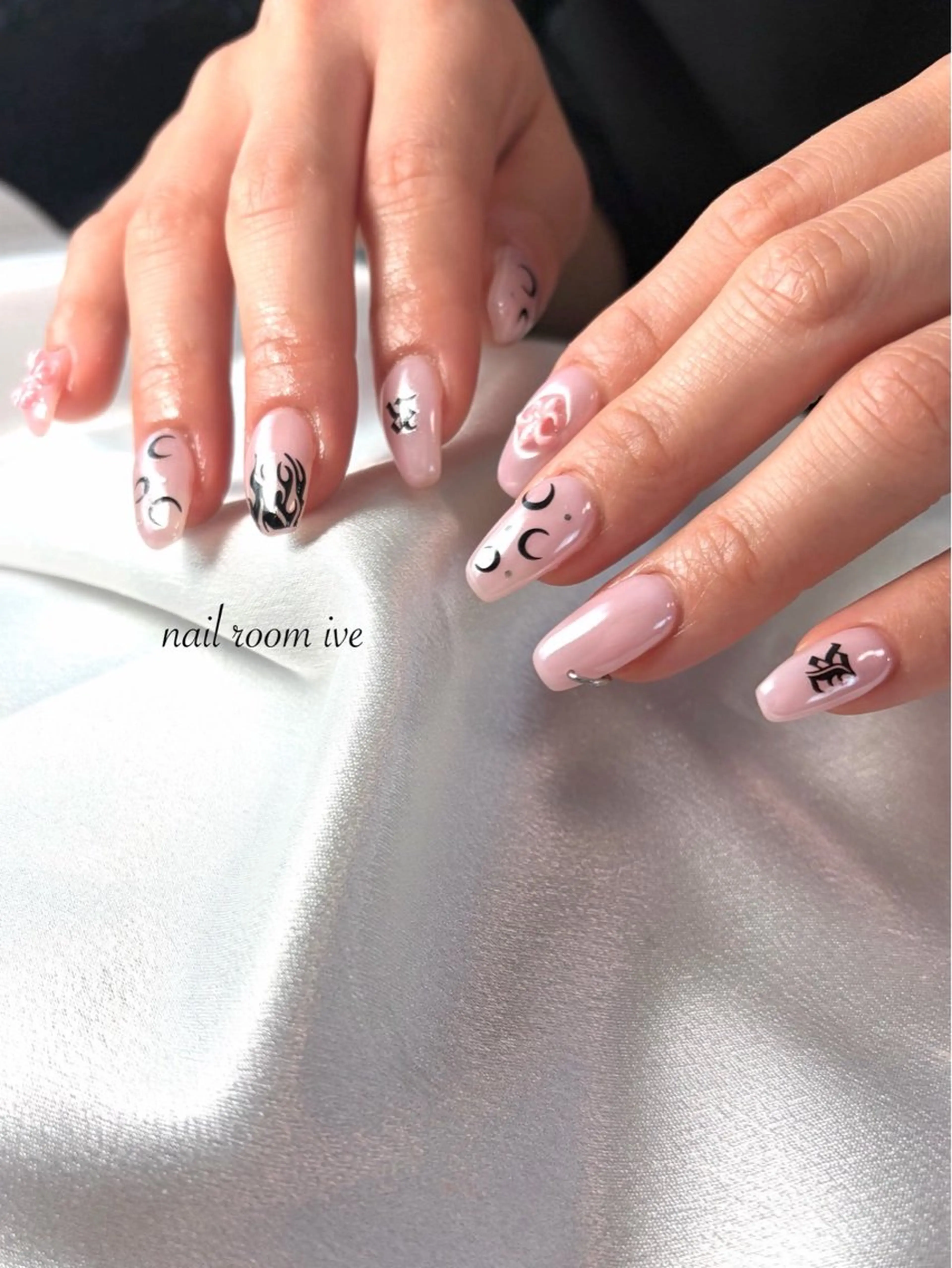 ネイル 持ち込み nail room IVEのネイルデザイン
