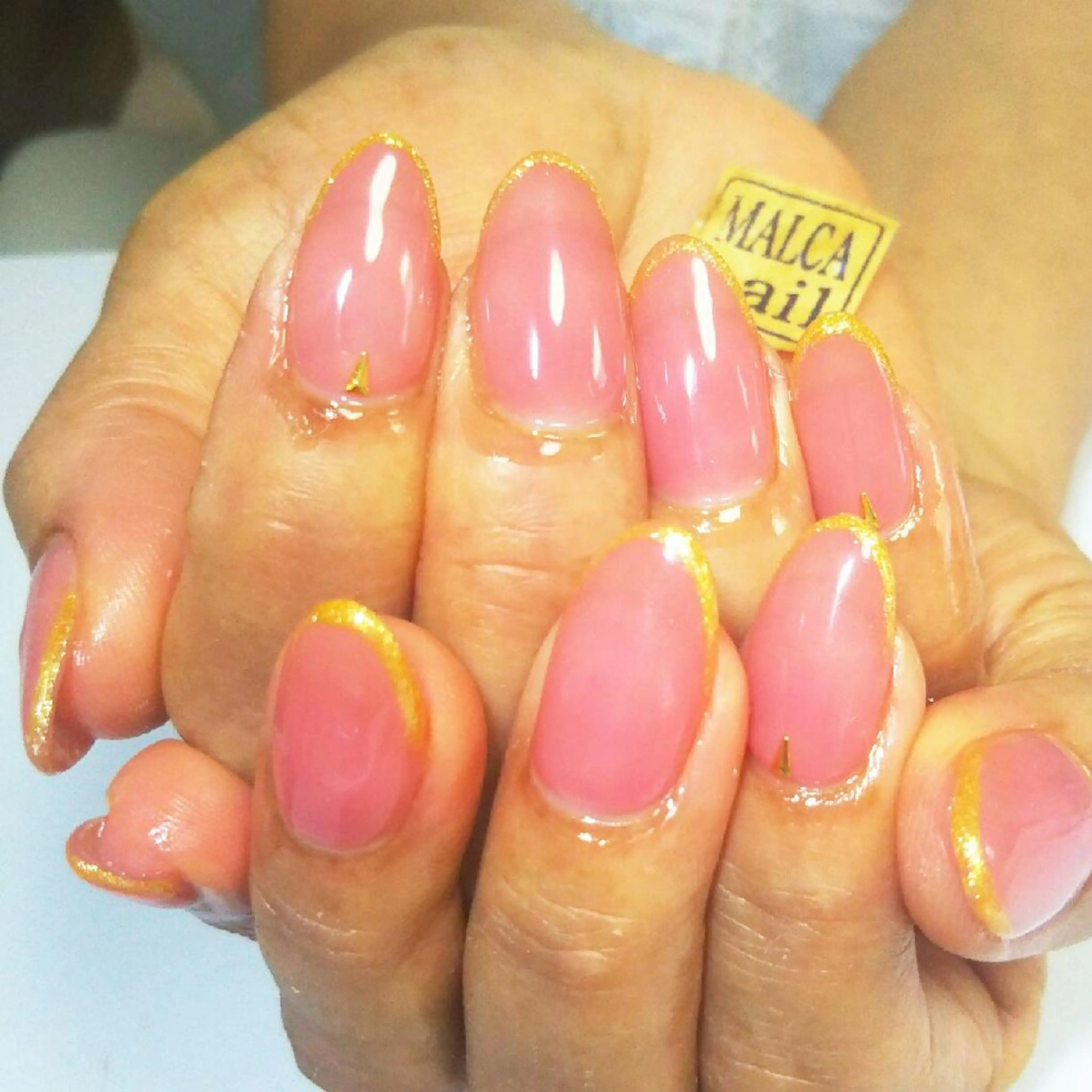 ネイル MALCAnail(マルカネイル)所属・荒木 莉奈のネイルデザイン