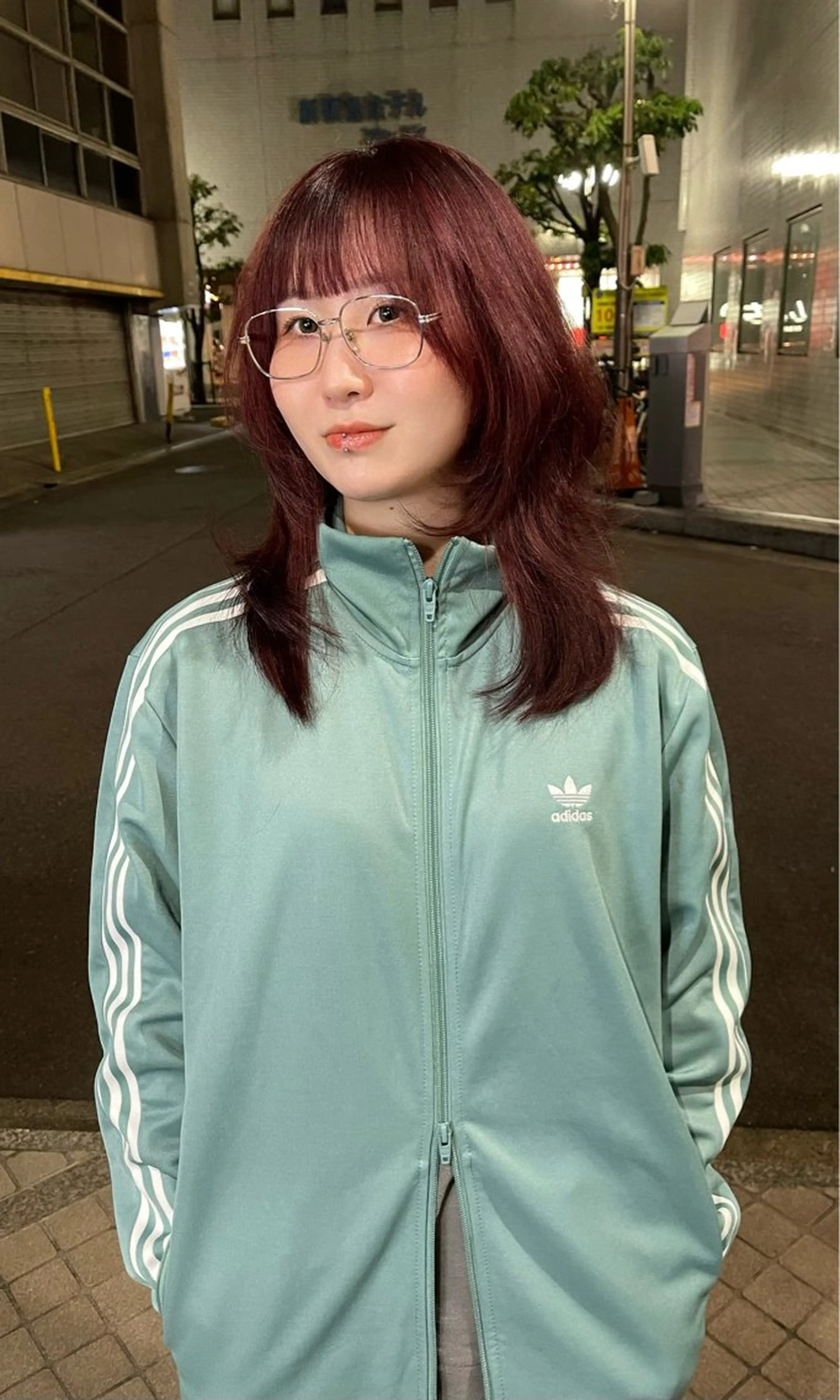 ミディアム ヘアカラー 福山 晴香のヘアスタイル