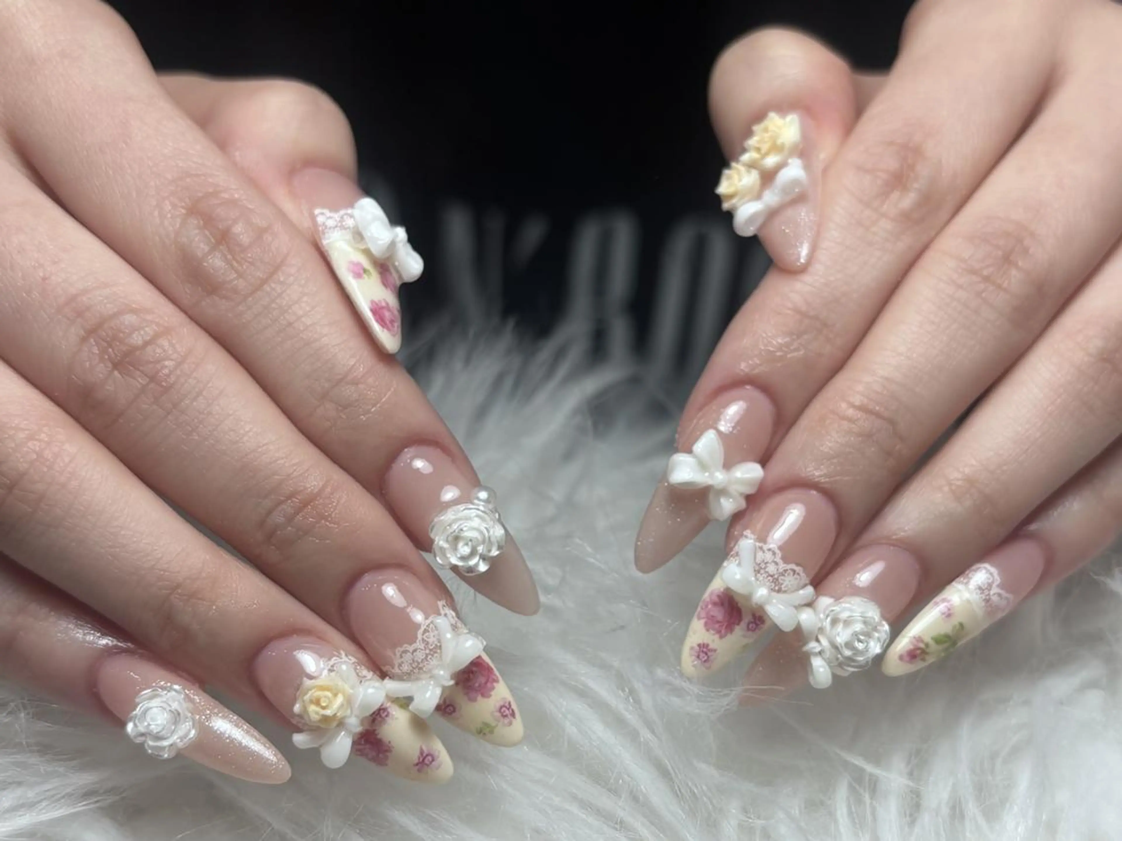 ネイル 長さ出し グラデーション 卒業式 キラキラネイル マグネットネイル ハンドネイル YUNA Belle Nail 池袋のネイルデザイン