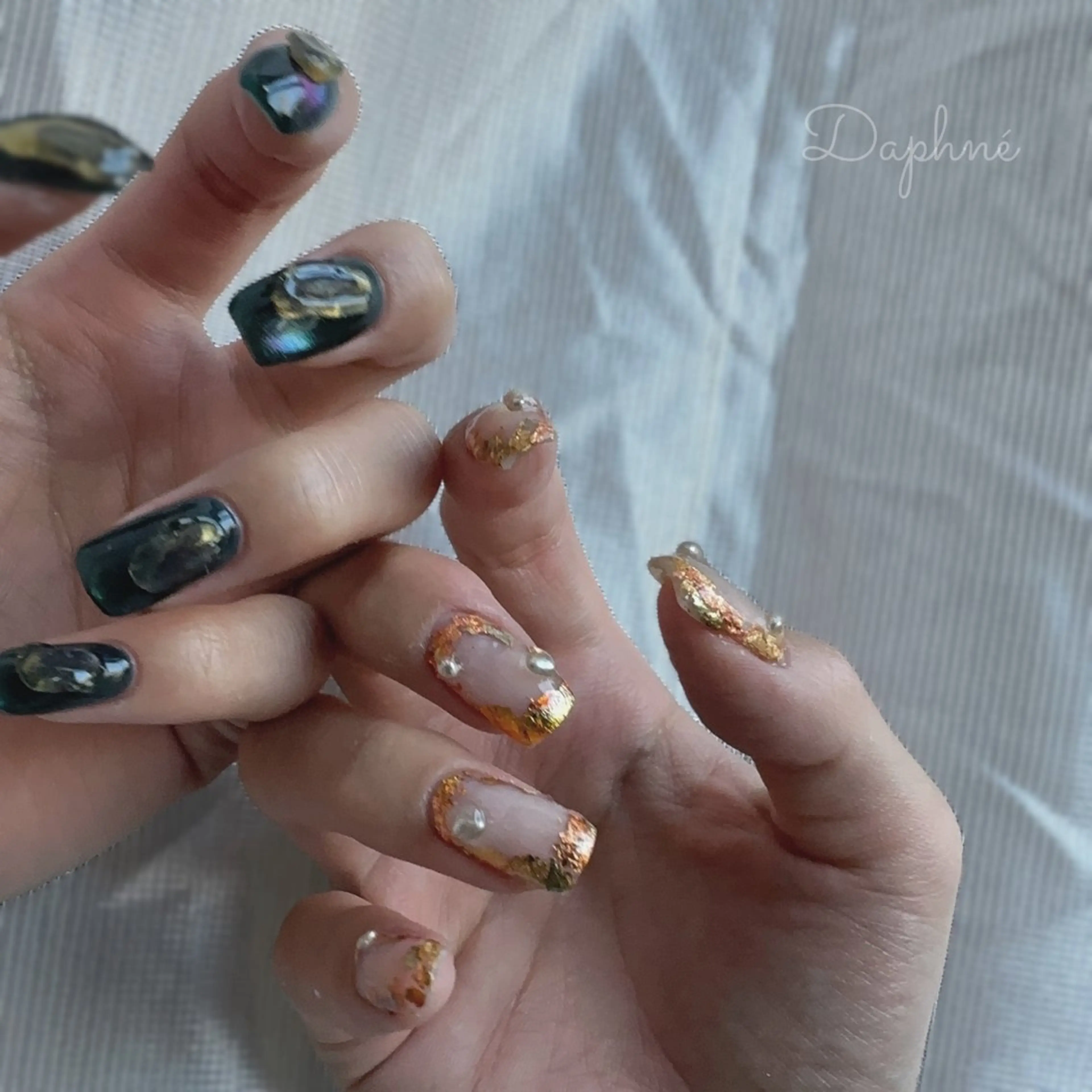 ネイル ブルー フットネイル マグネットネイル ミラーネイル ニュアンスネイル nailsalon Daphneのネイルデザイン