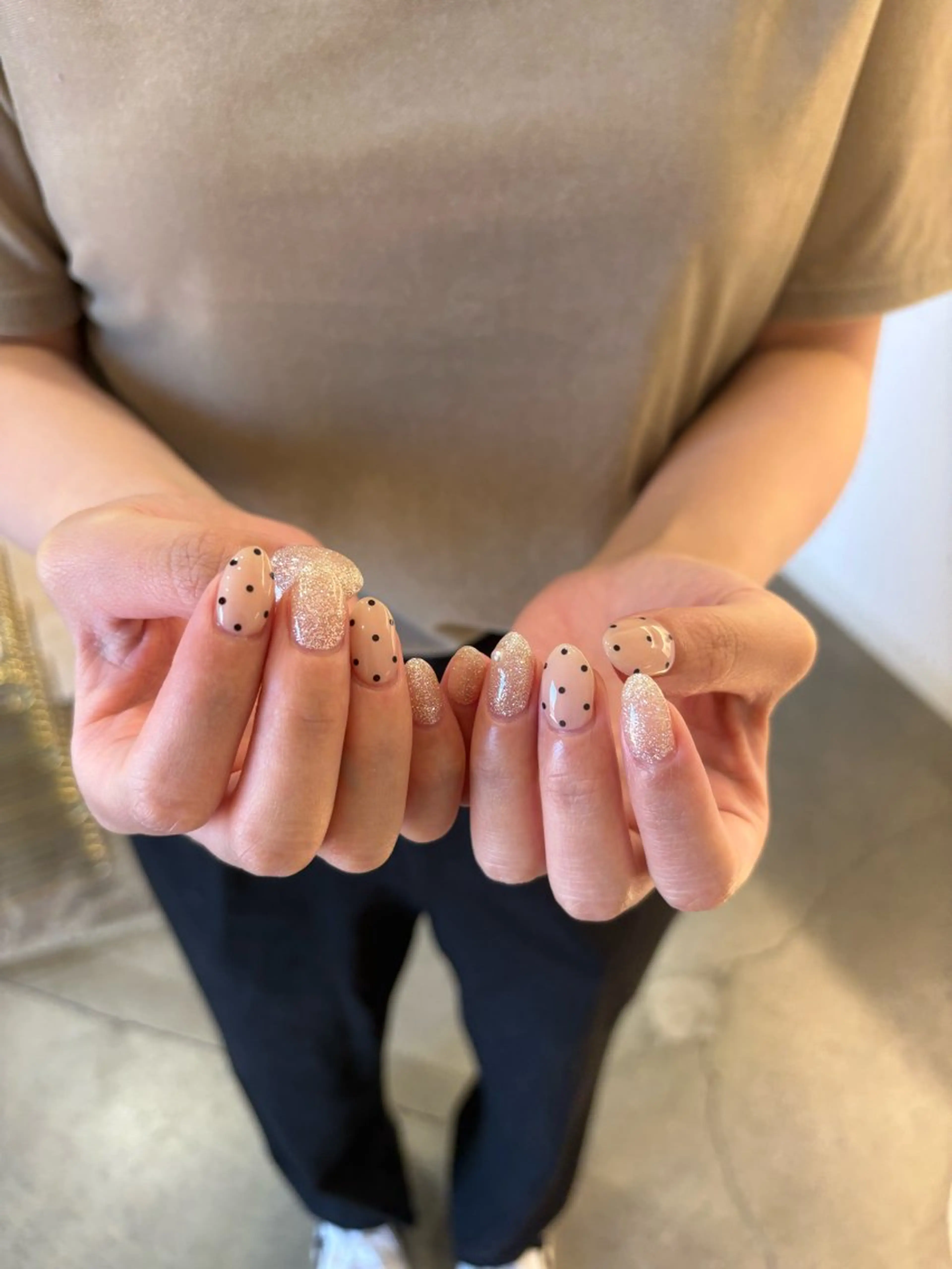 ネイル ハンドネイル whitepaper 🎀airiのネイルデザイン