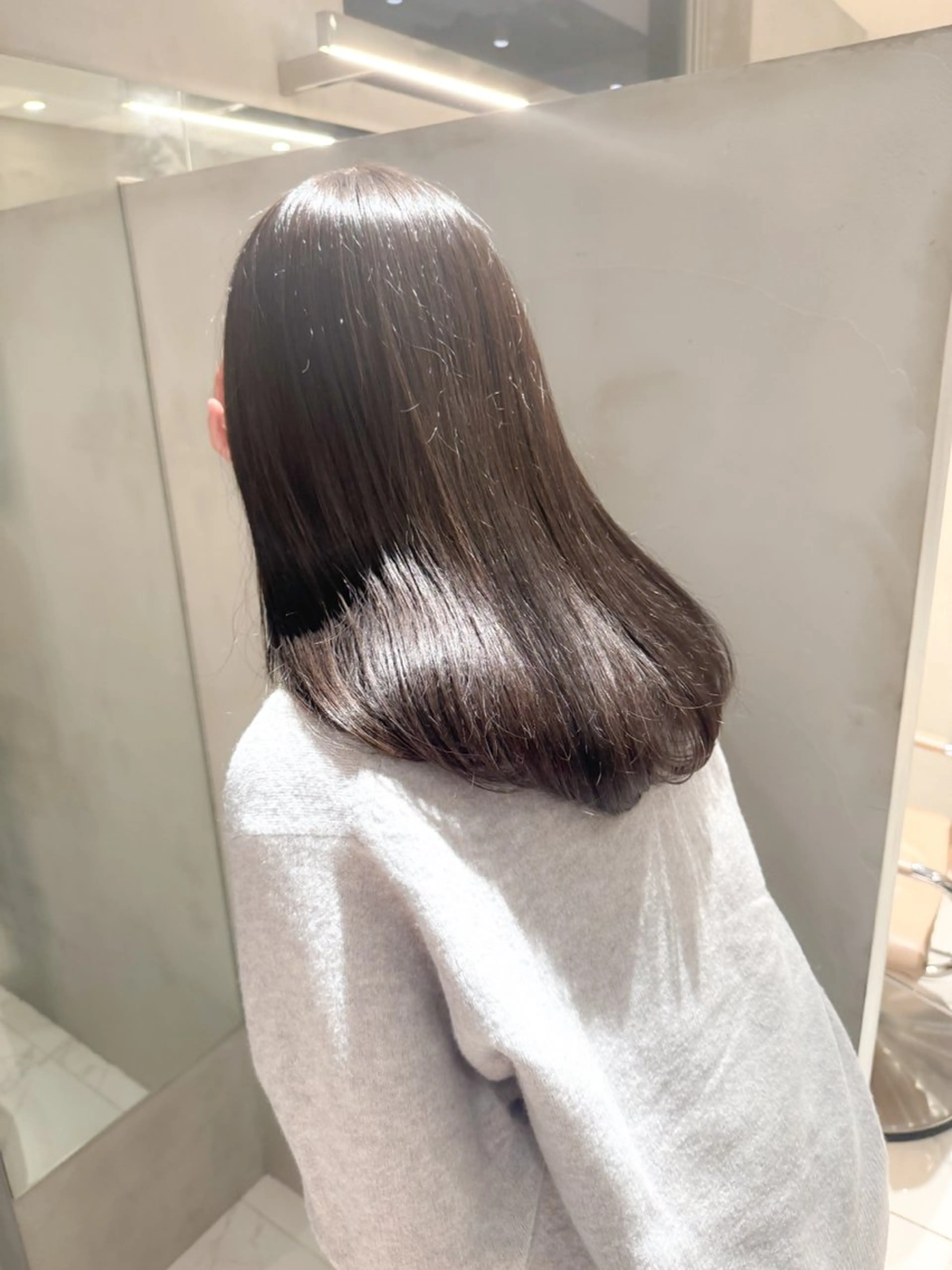 セミロング カラー ヘアカラー ひかり／ベージュ ／似合わせカットのヘアスタイル