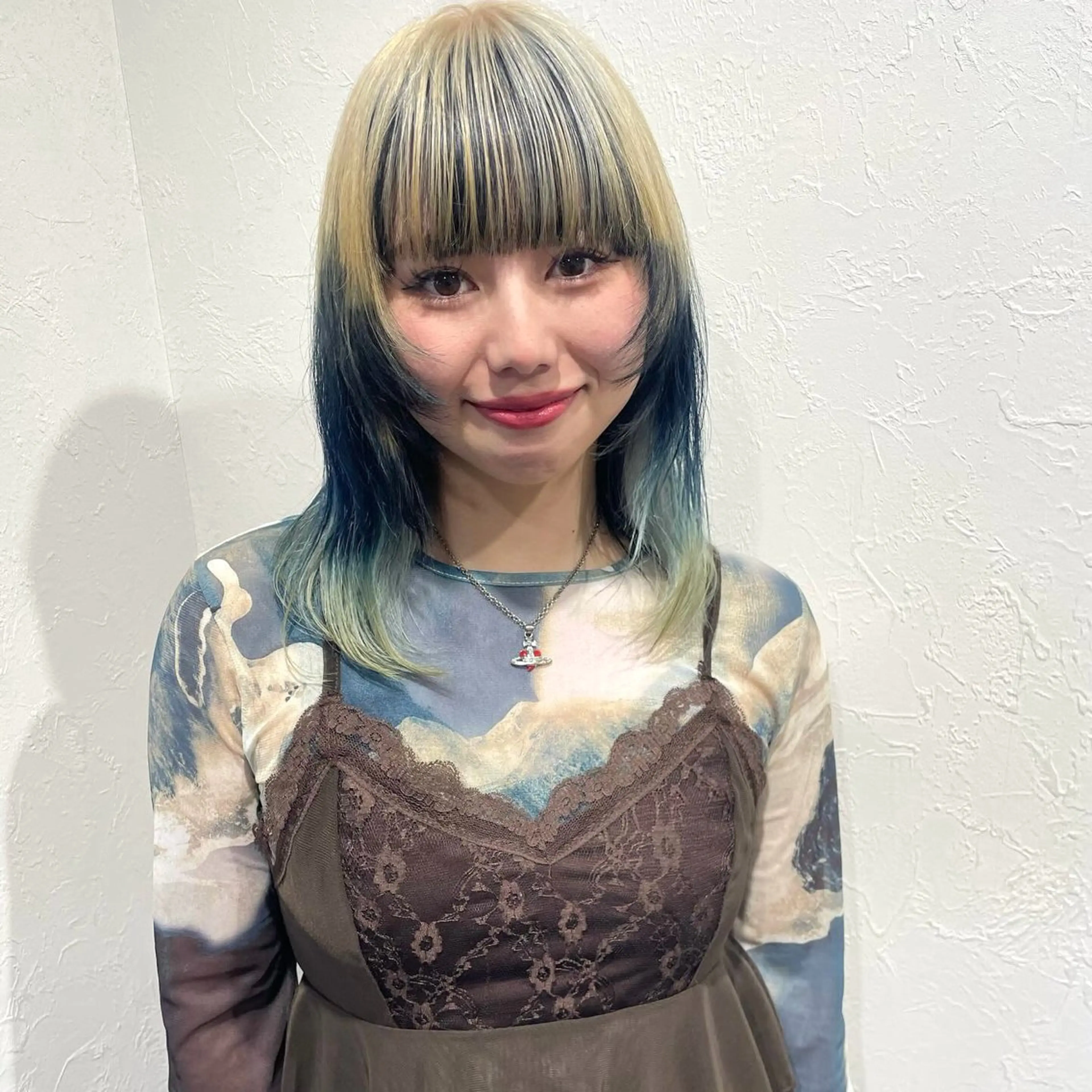 セミロング カラー IwAsh  大和駅店所属・shiho .のヘアスタイル