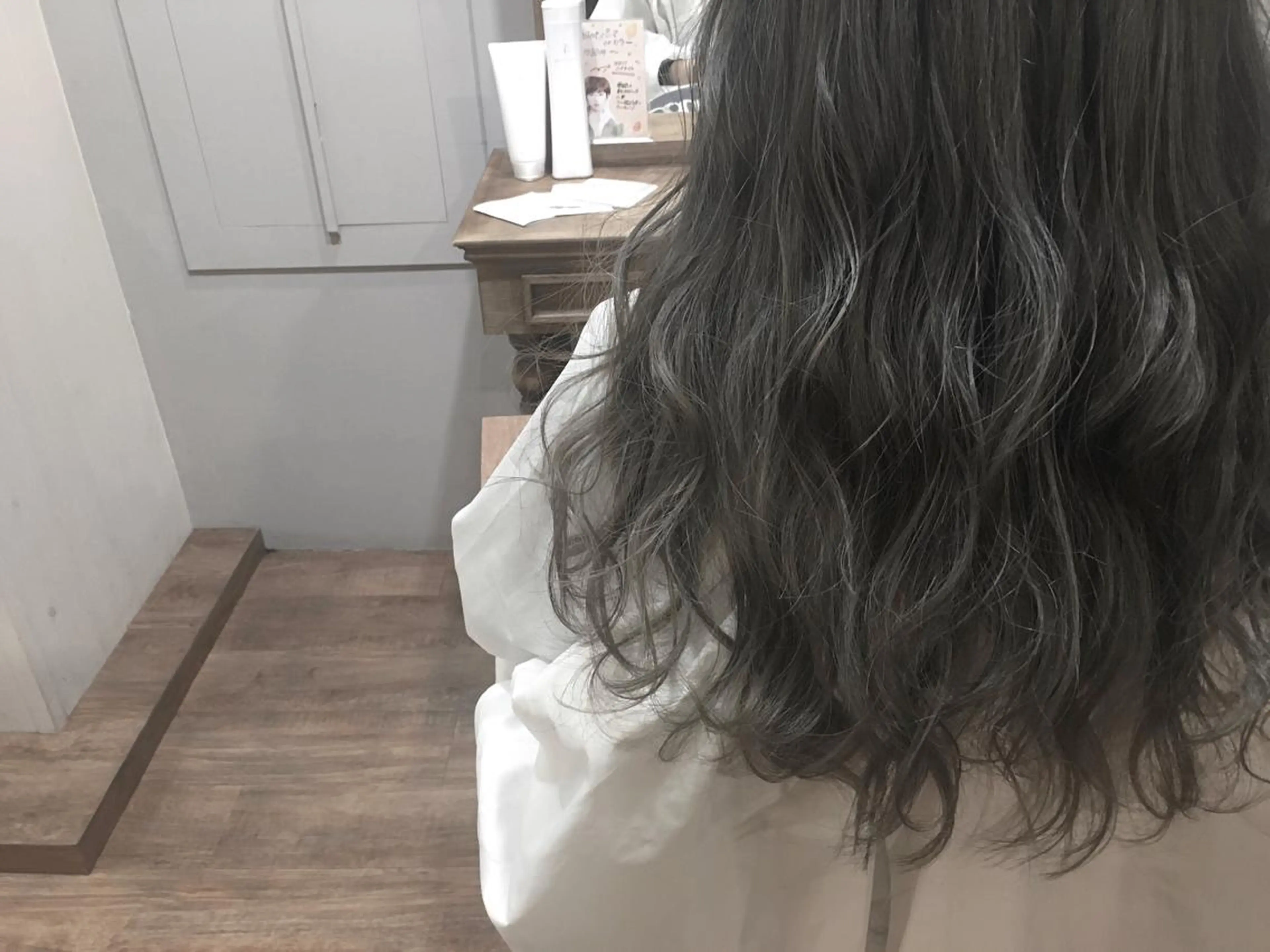ロング カラー アッシュ てんま さやかのヘアスタイル