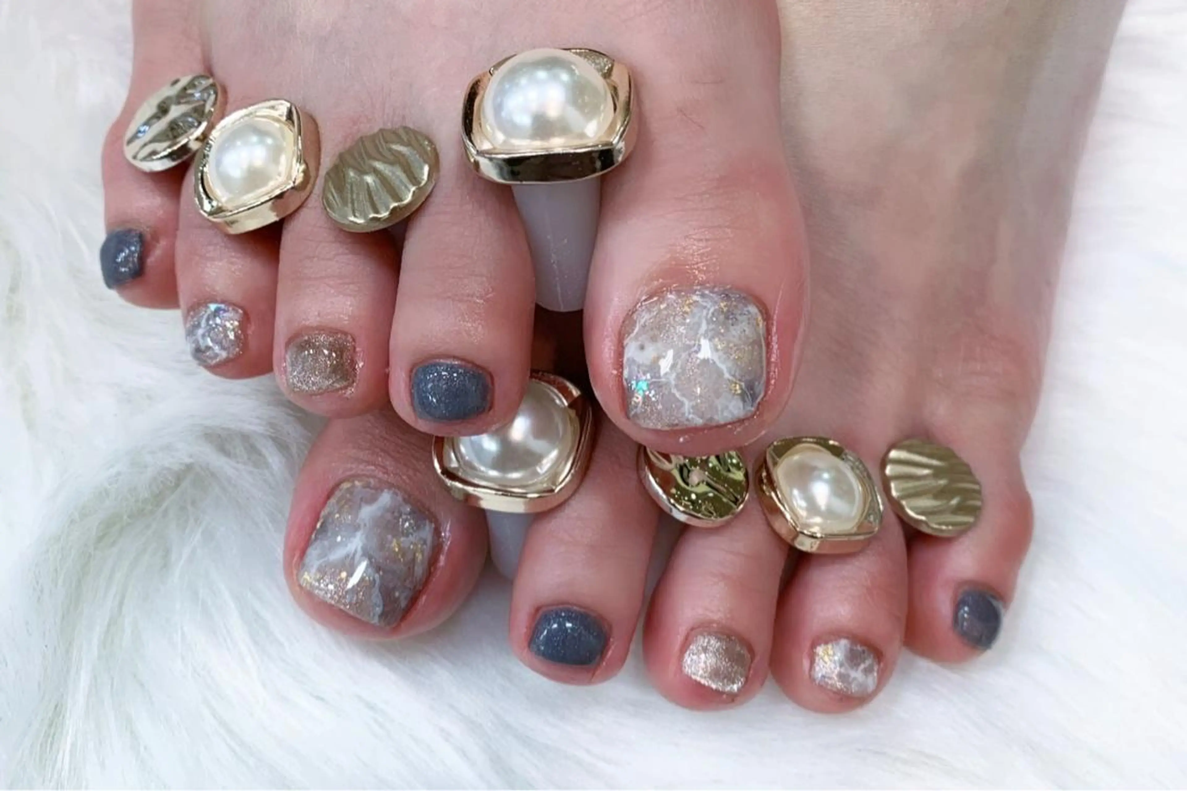 ネイル アニマル柄 アートネイル フットネイル ニュアンスネイル ネイルチップ x.1.0.nail ♡Cのネイルデザイン