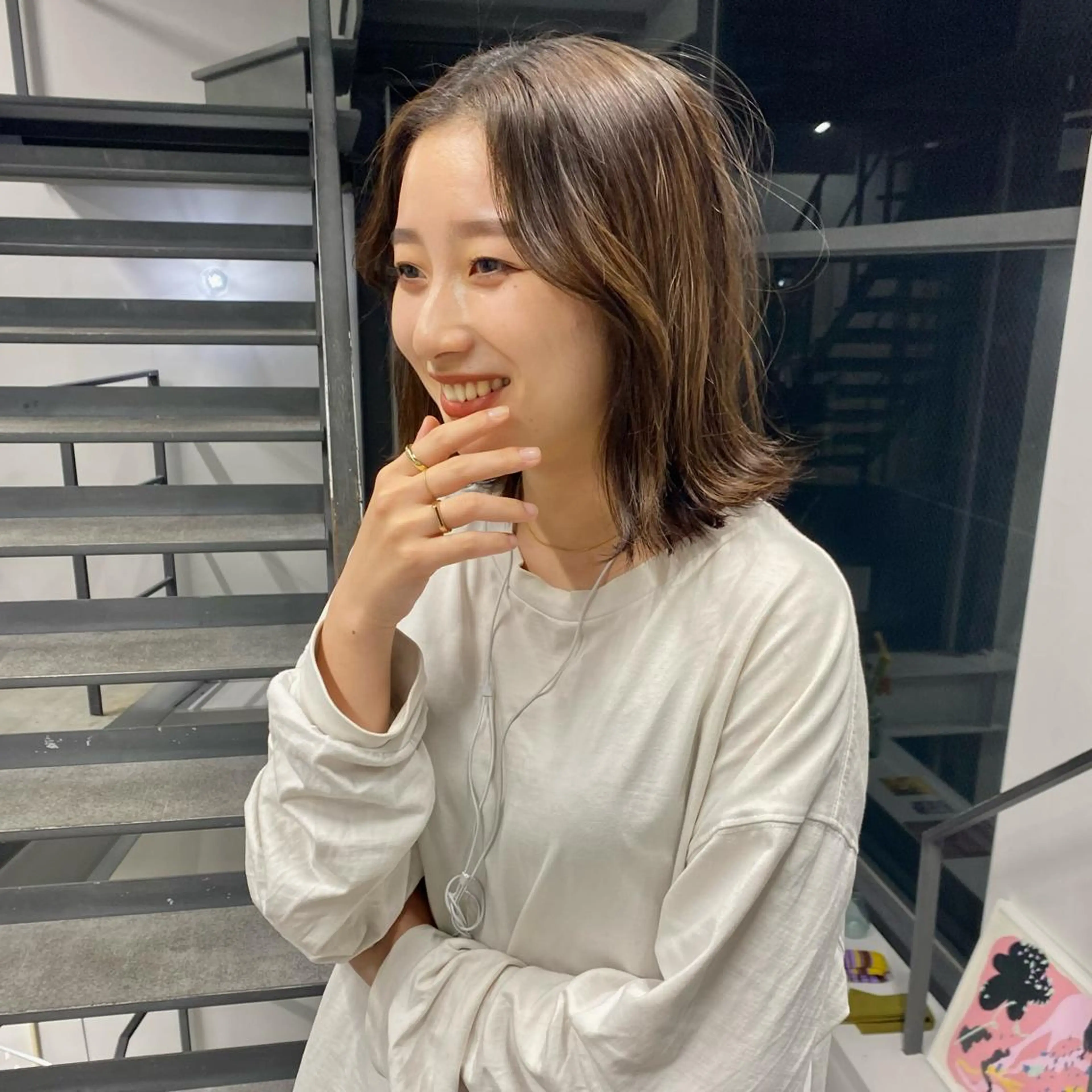 ミディアム 山口 モエのヘアスタイル