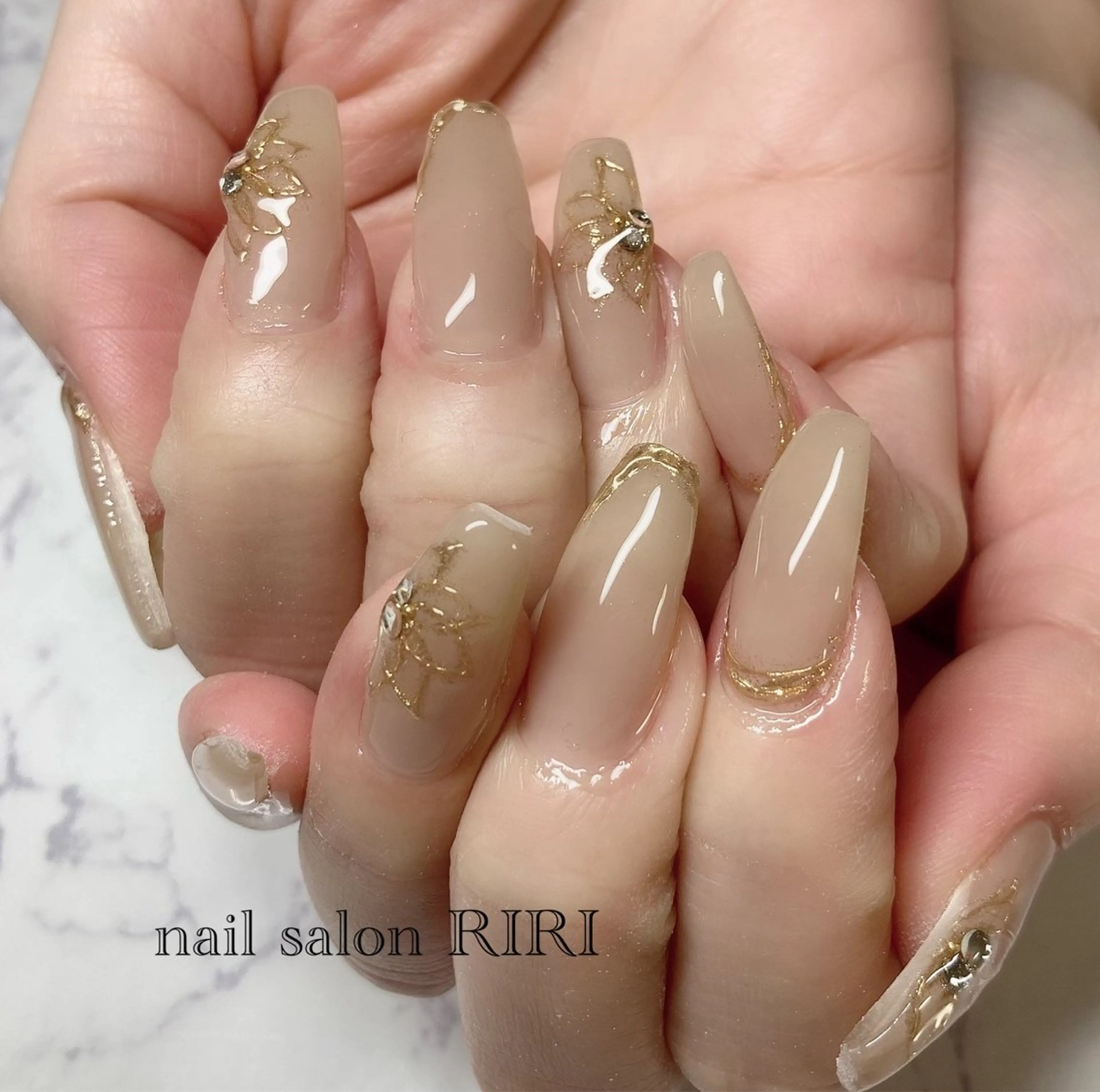 ネイル アートネイル フラワーネイル RIRI リリのネイルデザイン