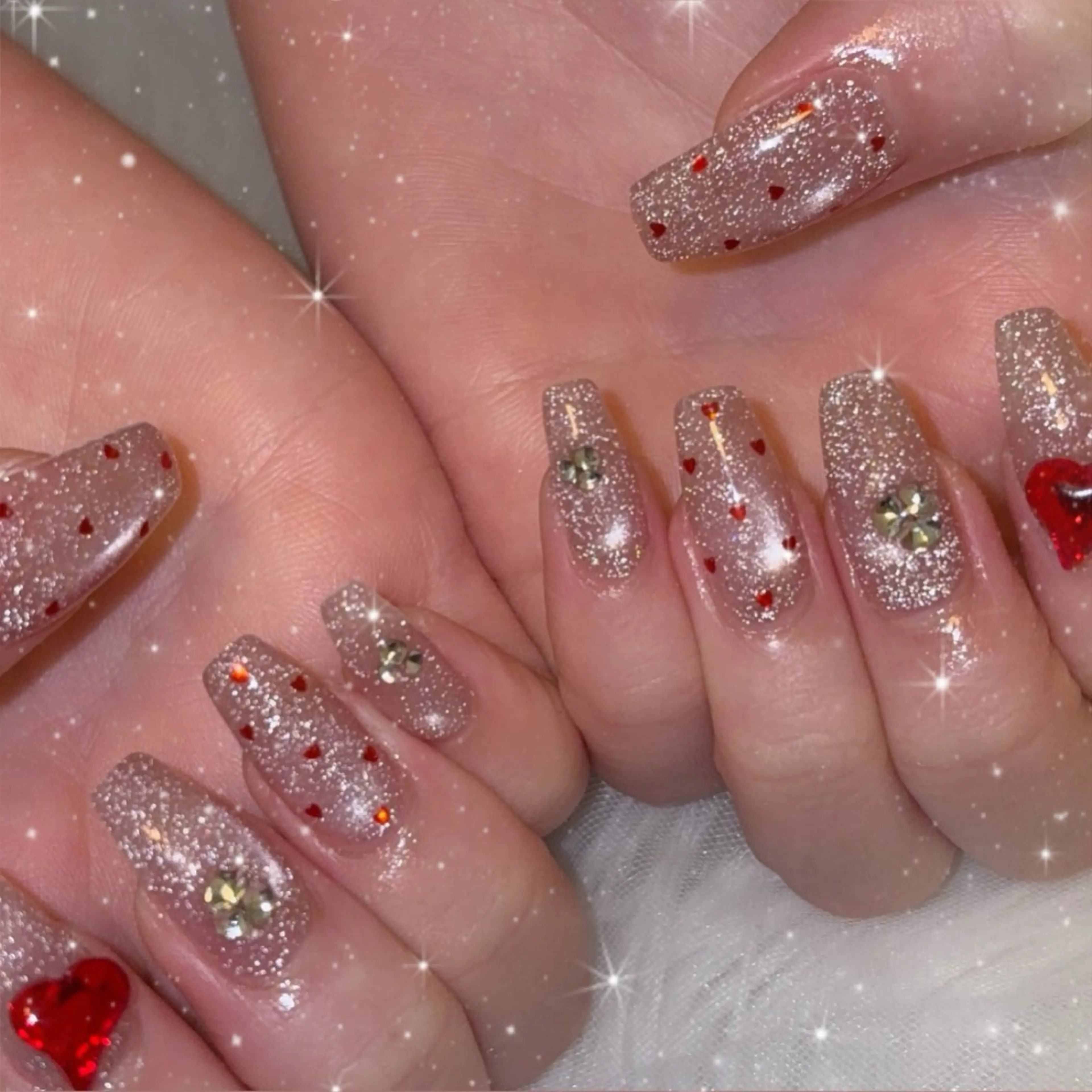 ネイル LUANA所属・LUANA ジュリのネイルデザイン