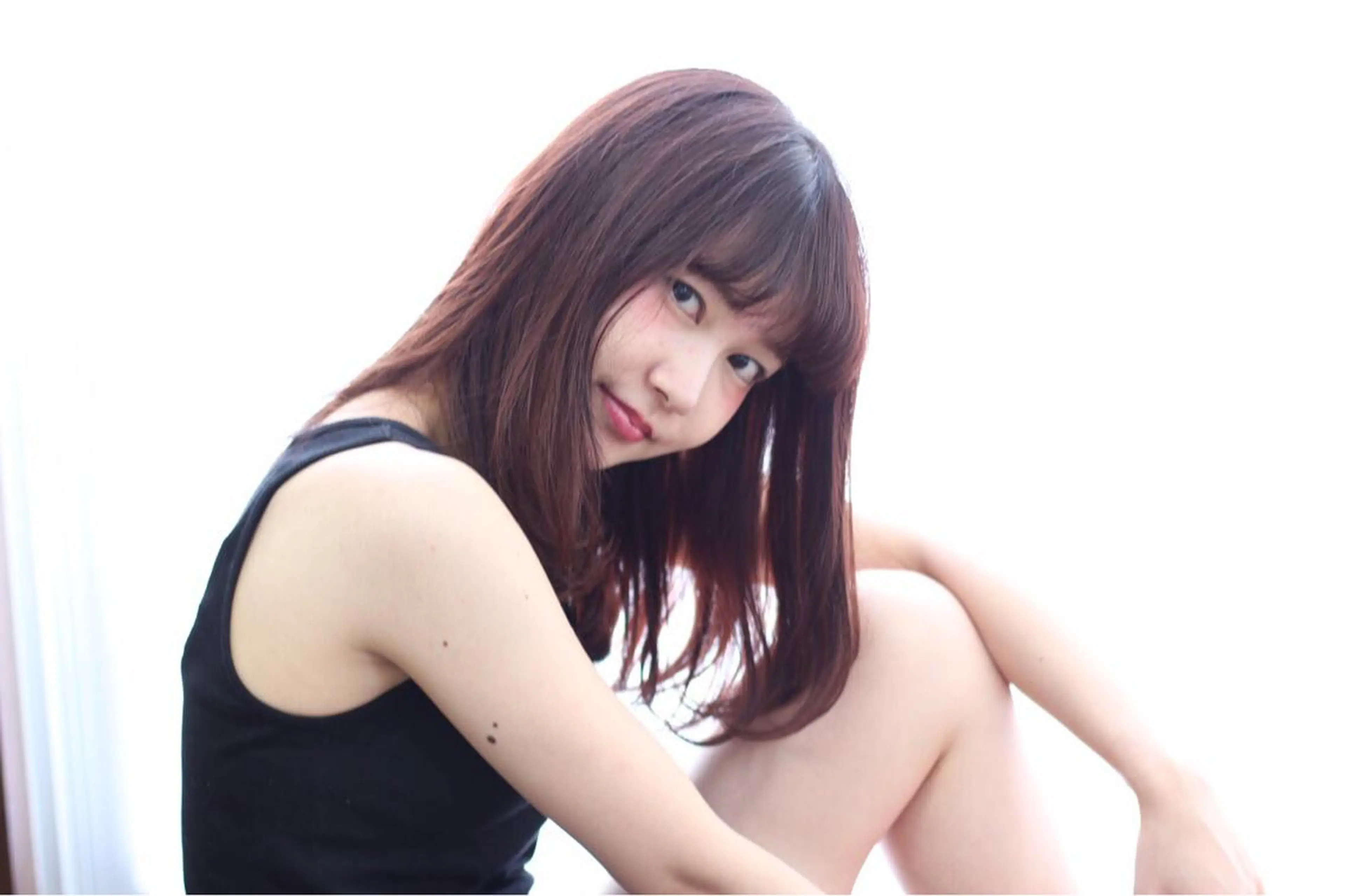 ロング カラー レッドカラー 安達 俊亮のヘアスタイル