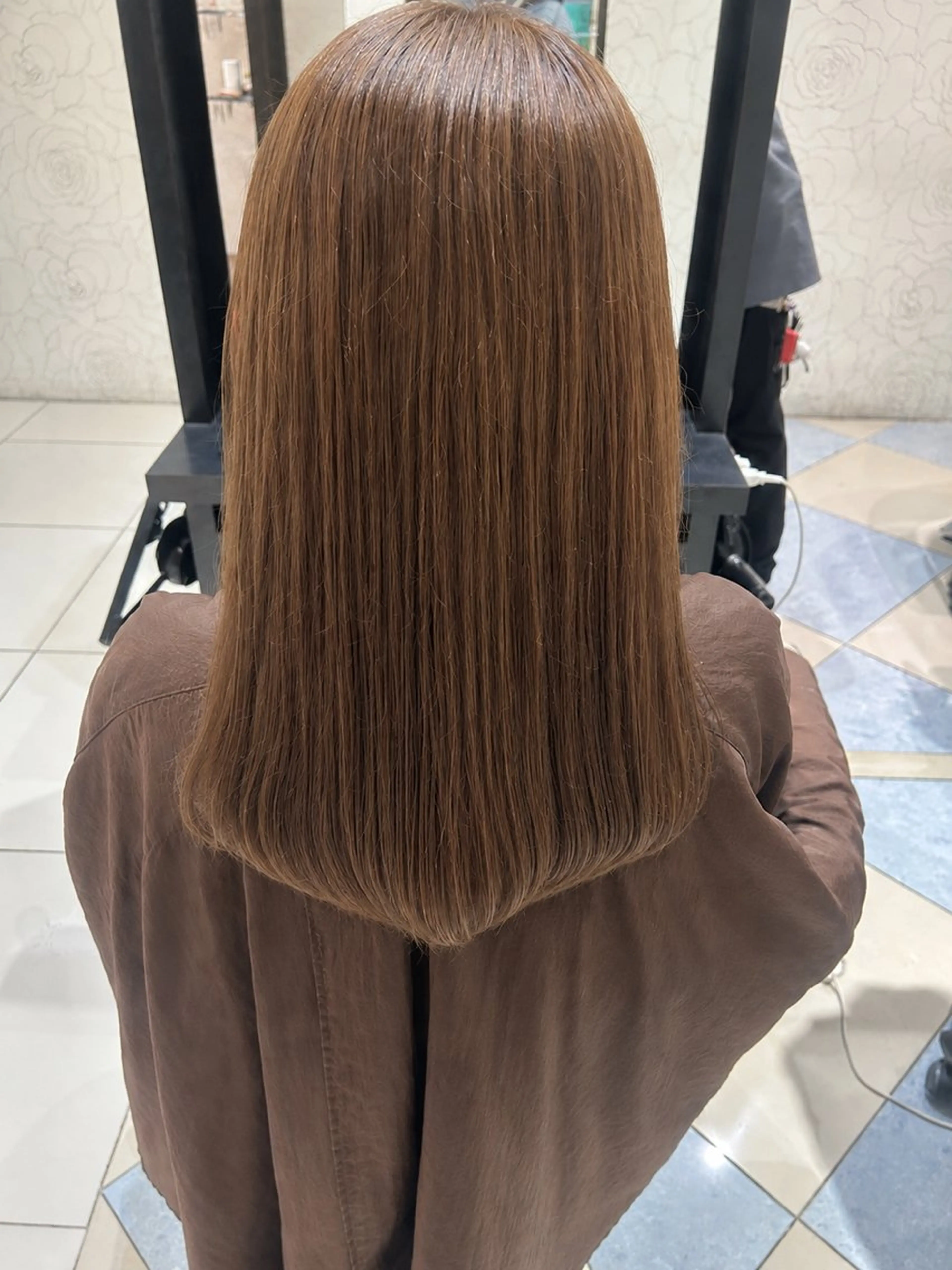 カラー ヘアカラー トリートメント 靍田 楓華のヘアスタイル