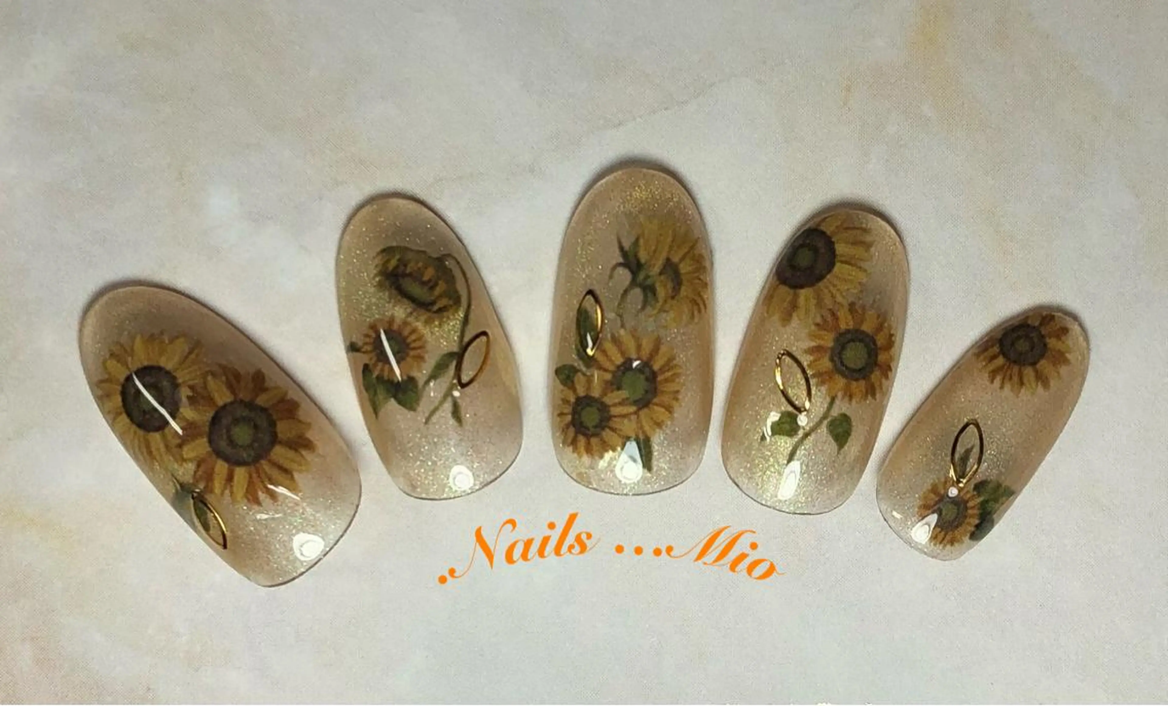 ネイル .Nails Mio 赤羽西ネイルサロンのネイルデザイン