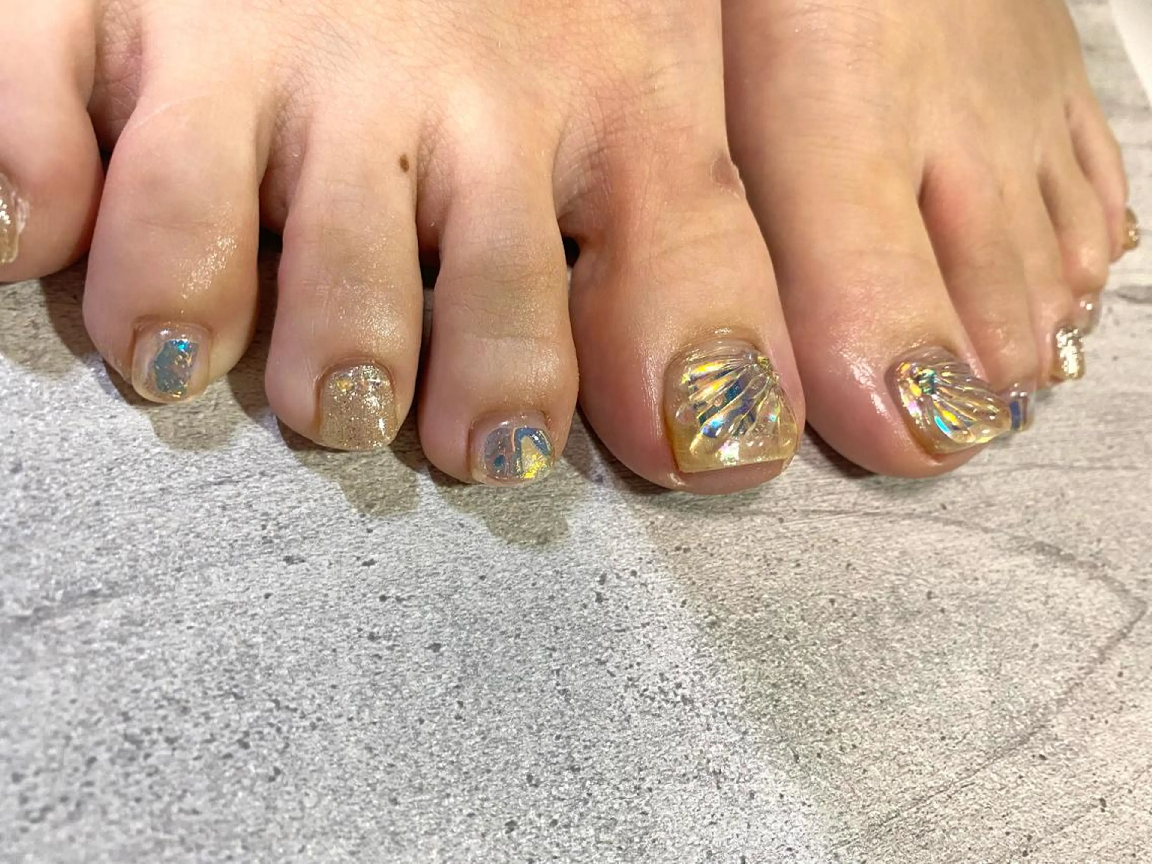 ショート カラー パーマ ヘアアレンジ メンズ キッズ ネイル マツエク・マツパ アイブロウ オーロラネイル ぷっくりネイル フットネイル 今福鶴見ネイル 8(ｴｲﾄ)のネイルデザイン