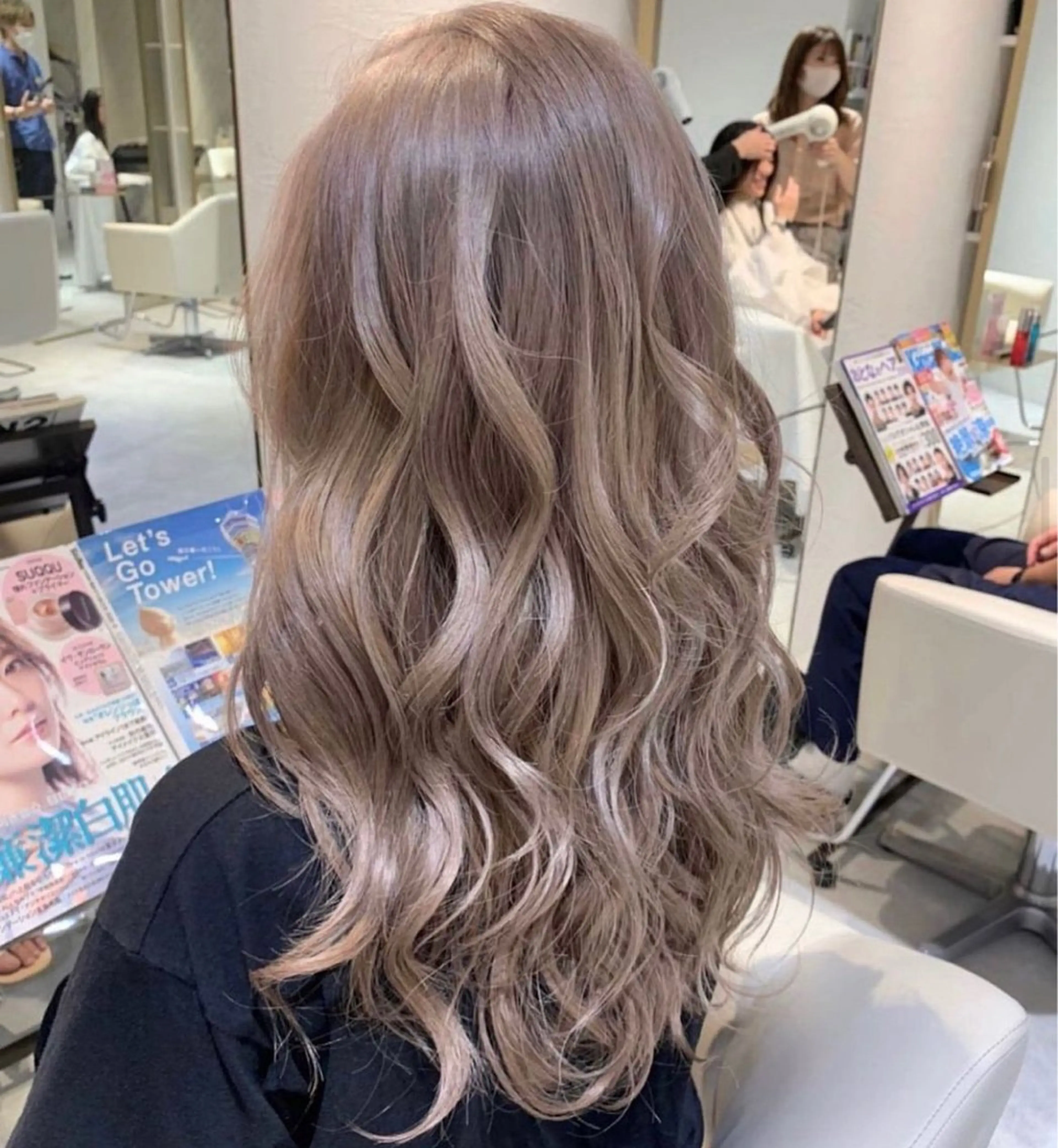 カラー 大月 夏歩のヘアスタイル