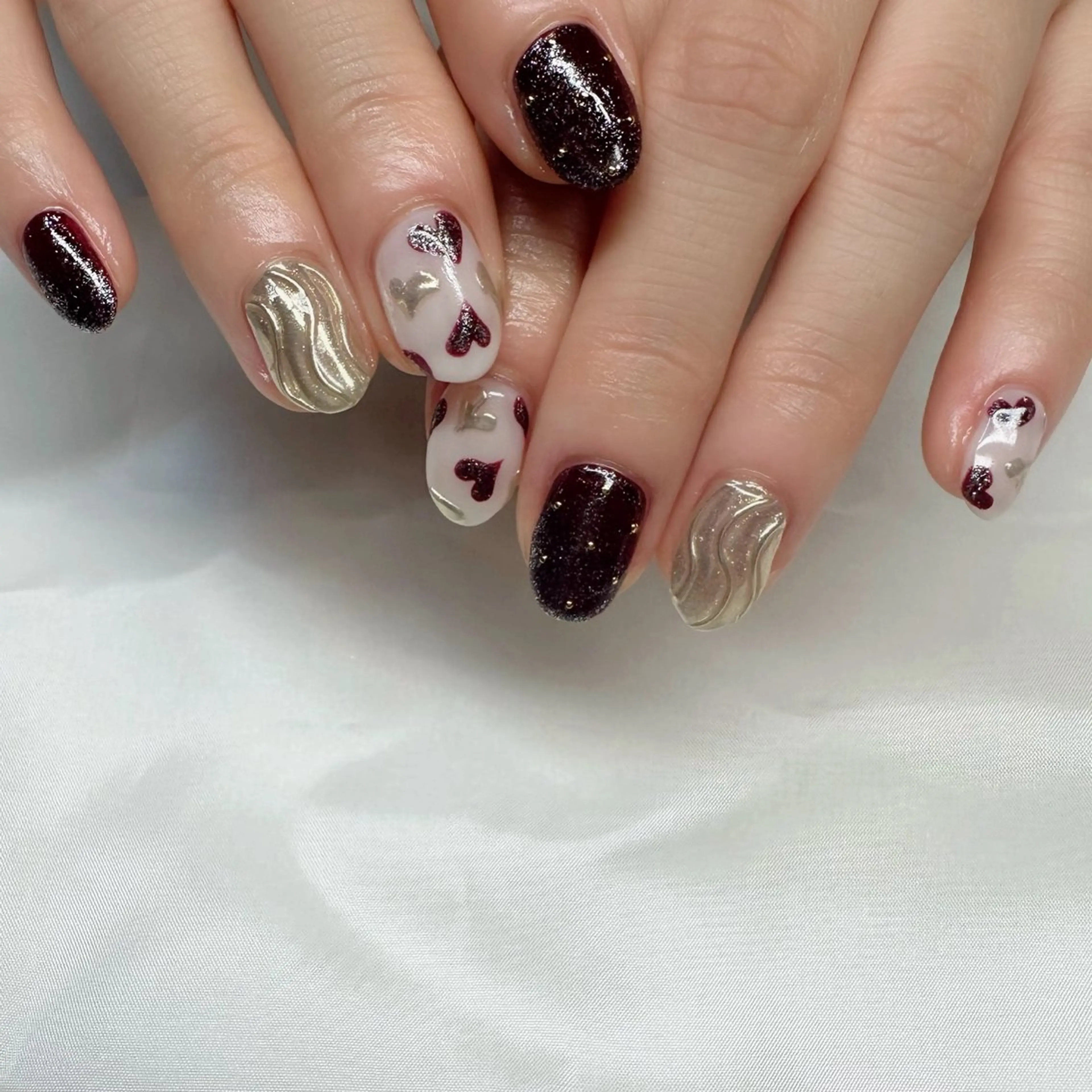 ネイル ハート 氷ネイル・うるうるネイル キラキラネイル 韓国ネイル マグネットネイル 🪞KAPE NAIL 🪞のネイルデザイン