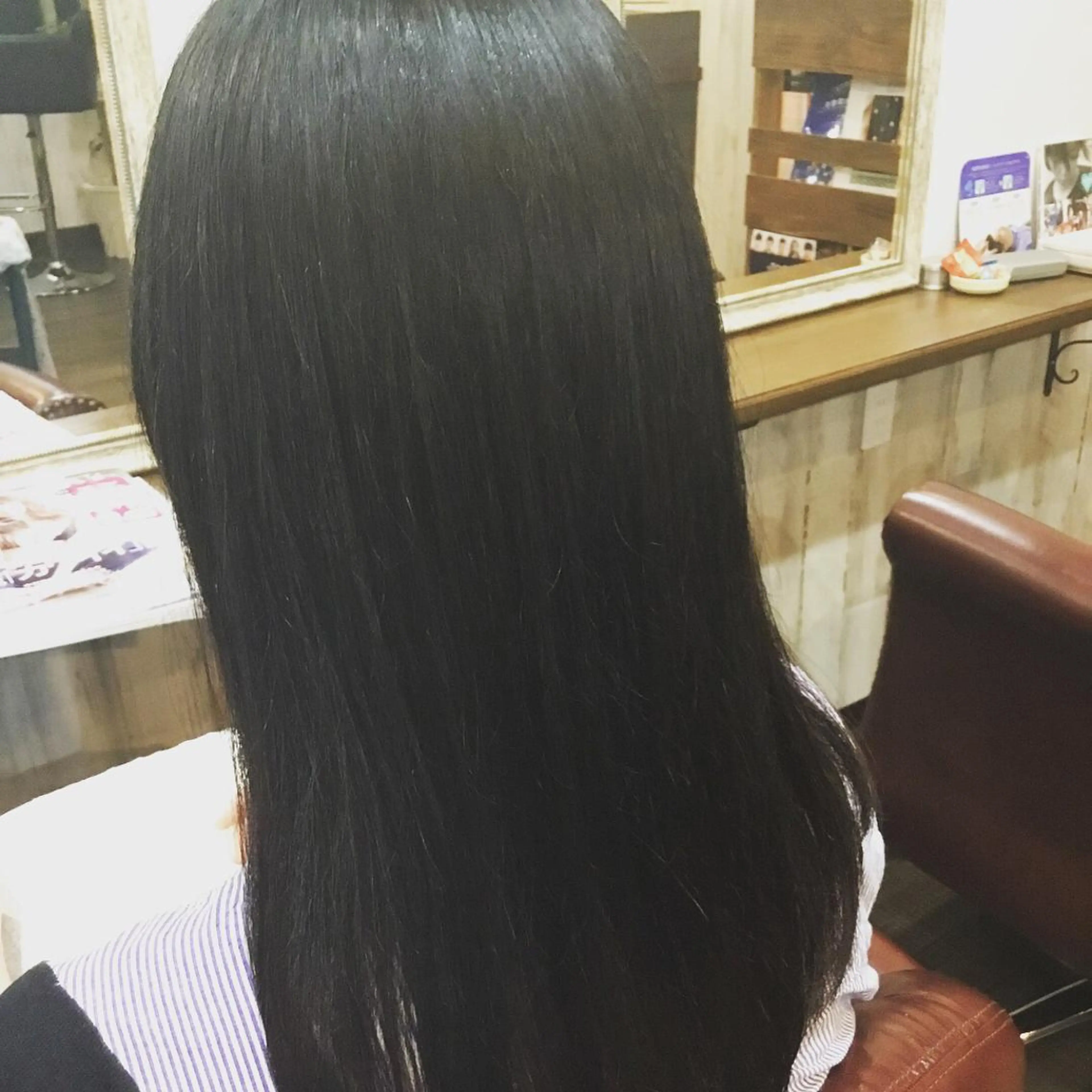 セミロング パーマ embrace エンブレイスのヘアスタイル