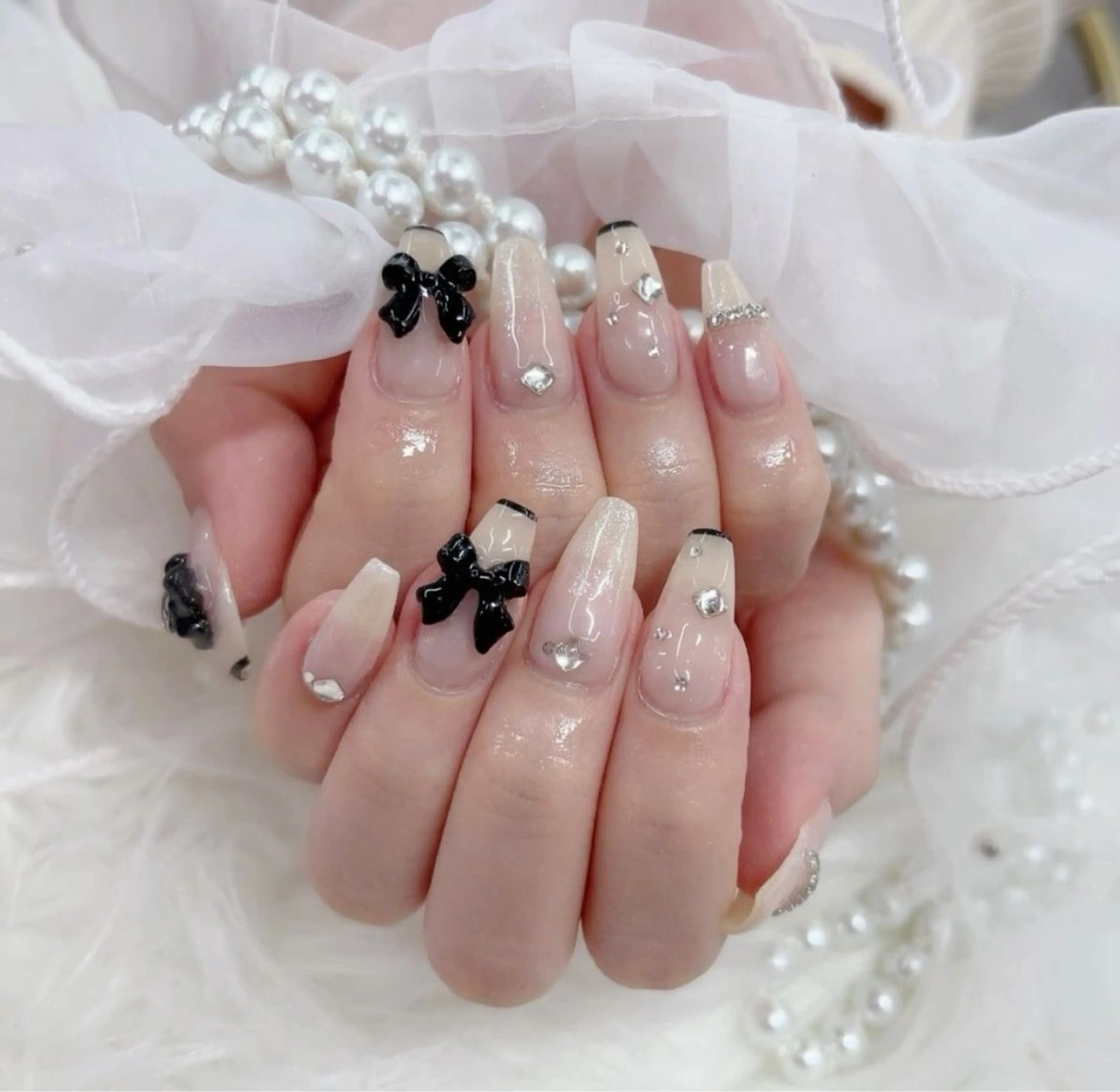 ネイル フットネイル フレンチネイル グラデーション キラキラネイル マグネットネイル ハンドネイル Lina nailのネイルデザイン