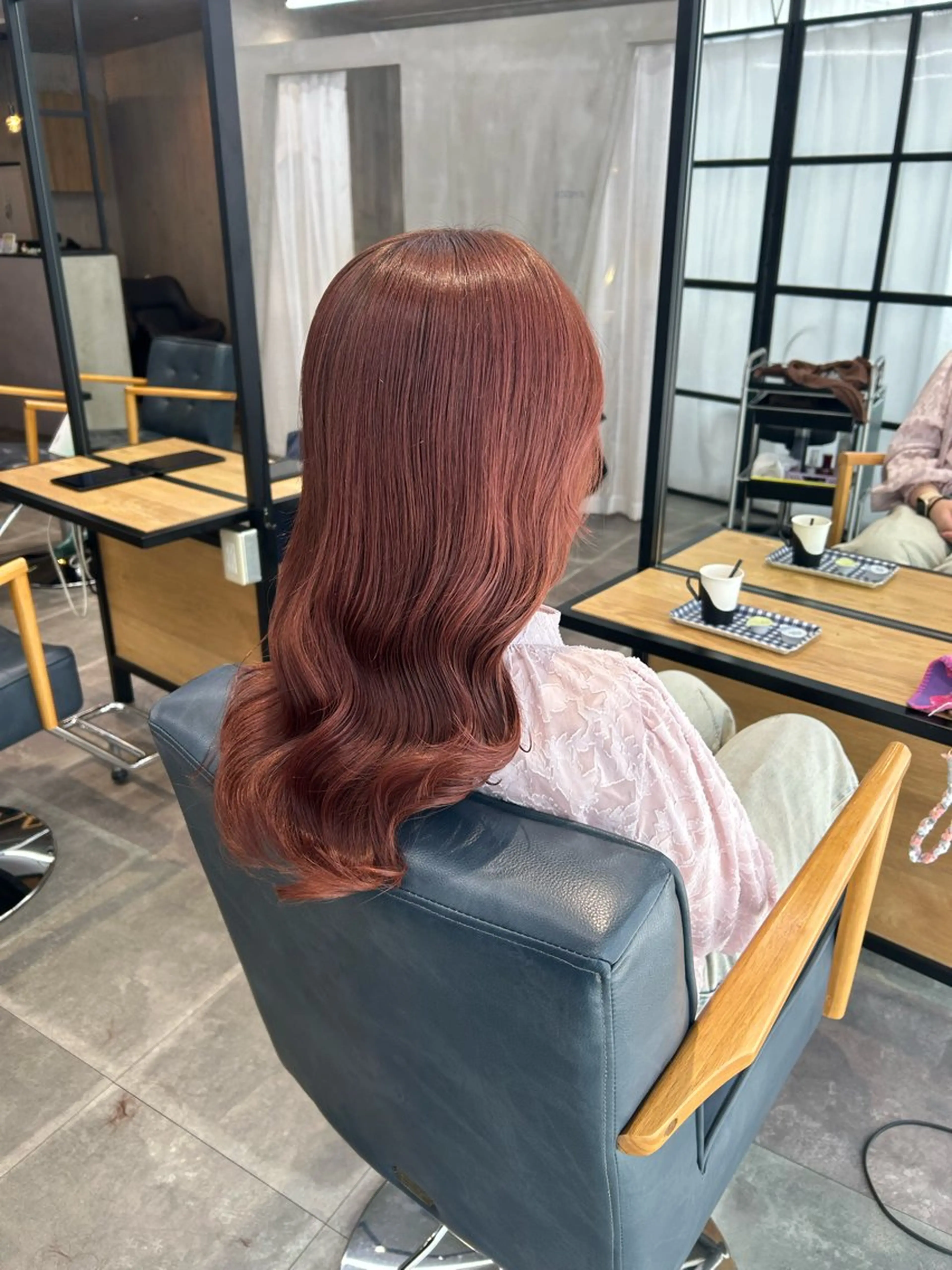 セミロング カラー ブラウンカラー ピンクカラー ピンクブラウン カット ヘアカラー アニメオタク美容師/ miharuのヘアスタイル