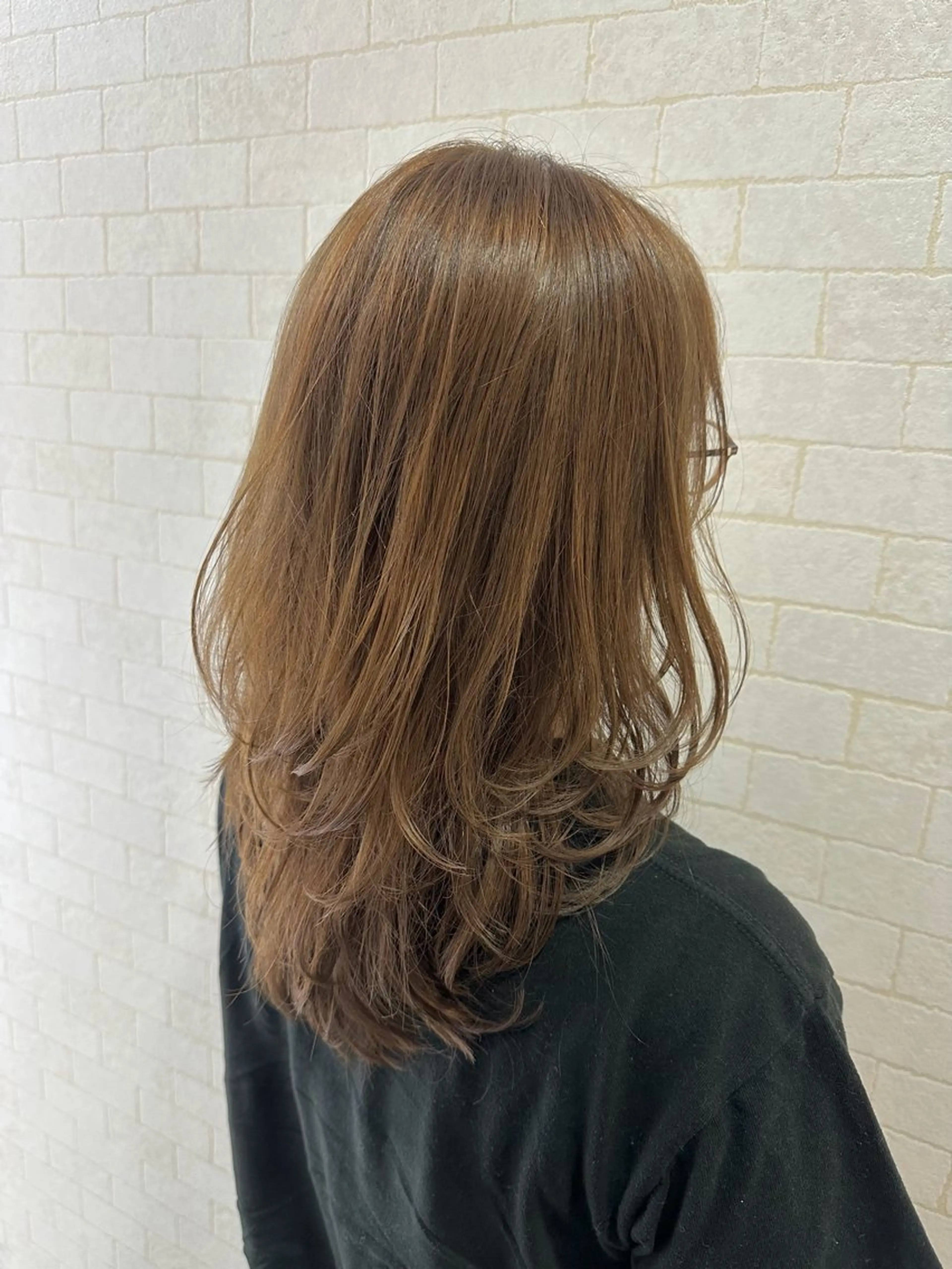 セミロング カラー ブリーチ 透明感カラー ダブルカラー ブリーチなしカラー 顔まわりレイヤー 大人レイヤー& 透明感カラー💄のヘアスタイル
