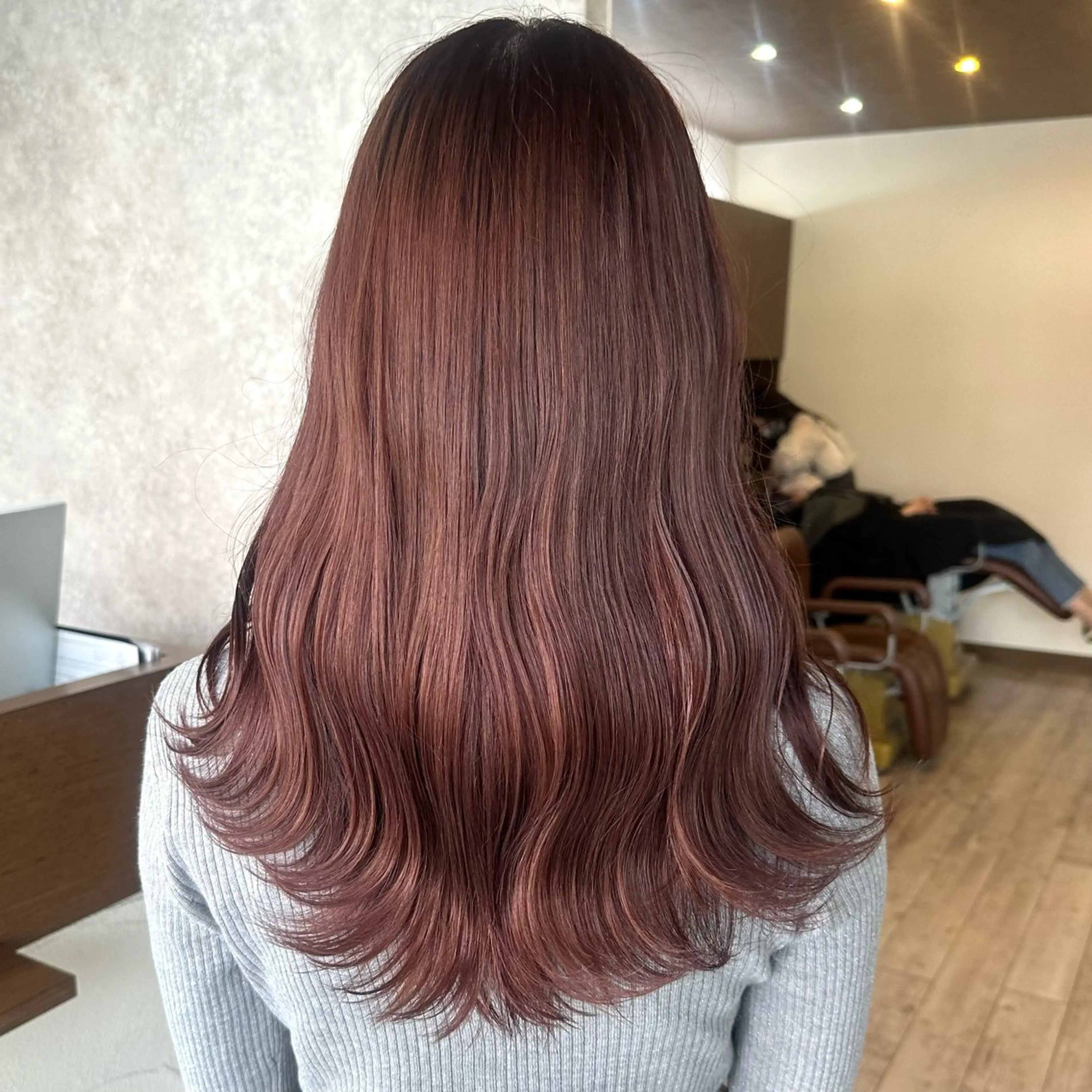 ロング カラー ブラウンカラー ピンクカラー ピンクブラウン カット ヘアカラー トリートメント レイヤー/高橋 みく /池下/千種のヘアスタイル