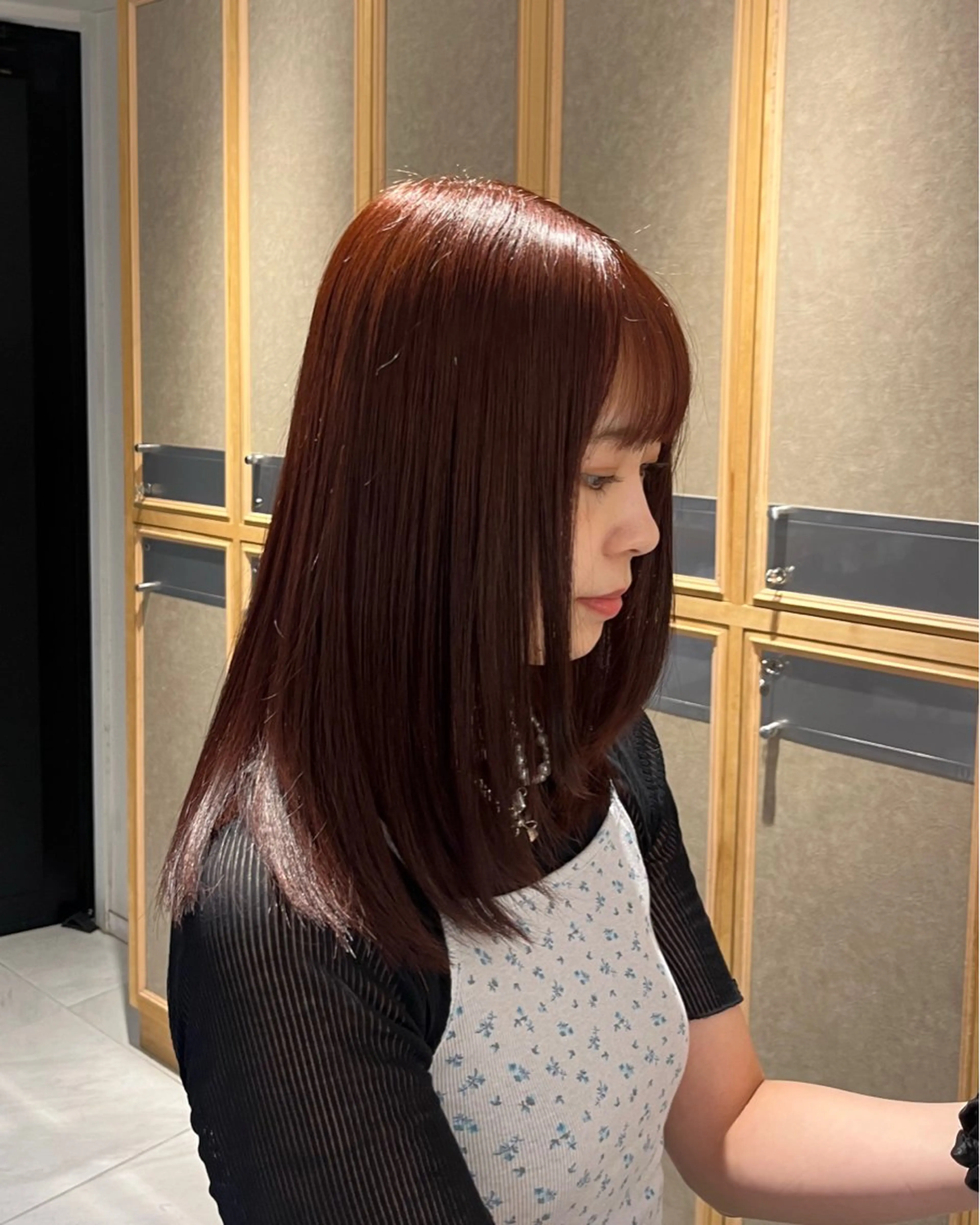 セミロング カラー ブラウンカラー レッドカラー レッドブラウン ヘアカラー トリートメント ナミ🩶暗髪/暖色 ❤️/透明感/縮毛のヘアスタイル
