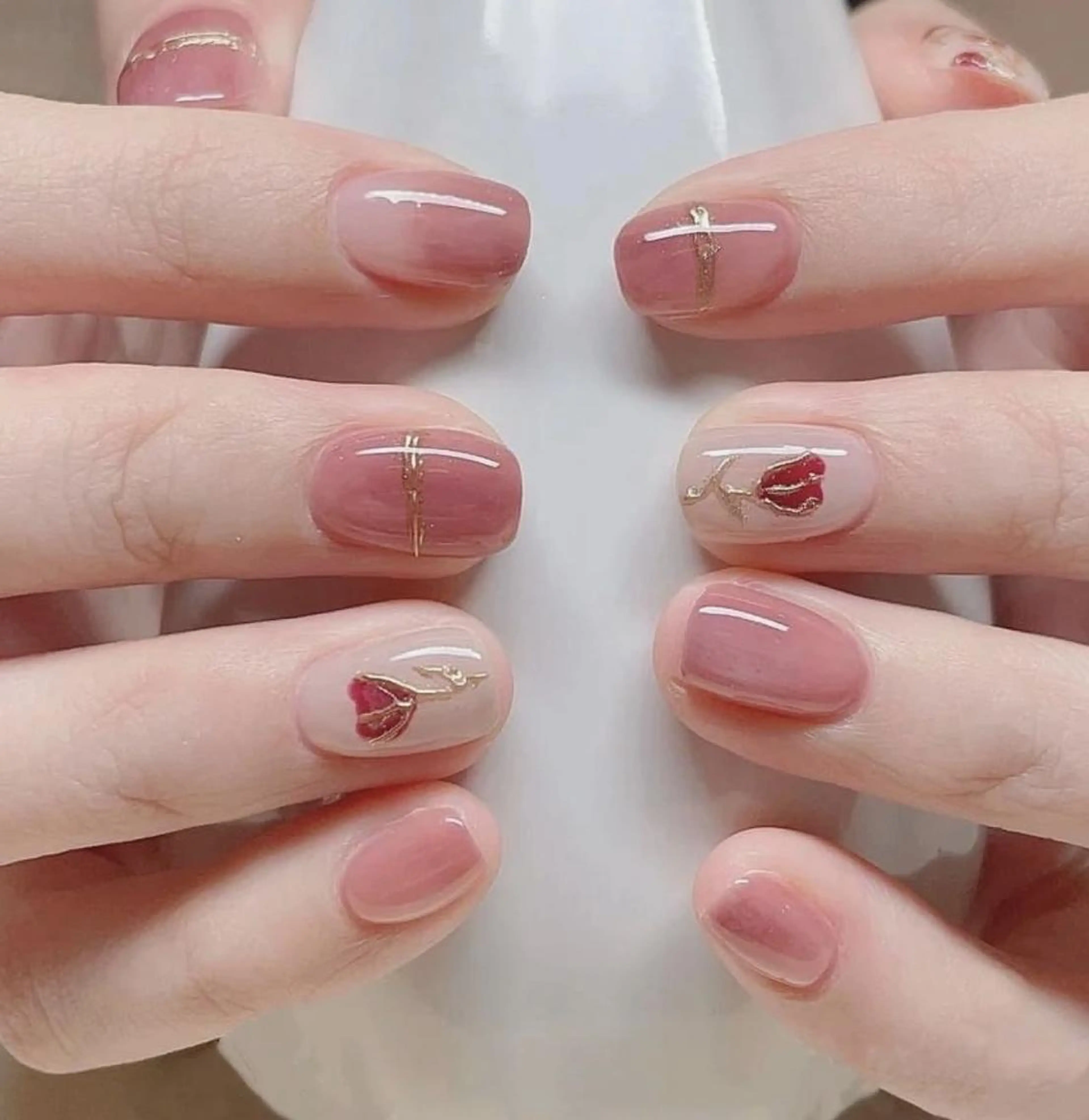 ネイル シンプルネイル Queens ひなのネイルデザイン