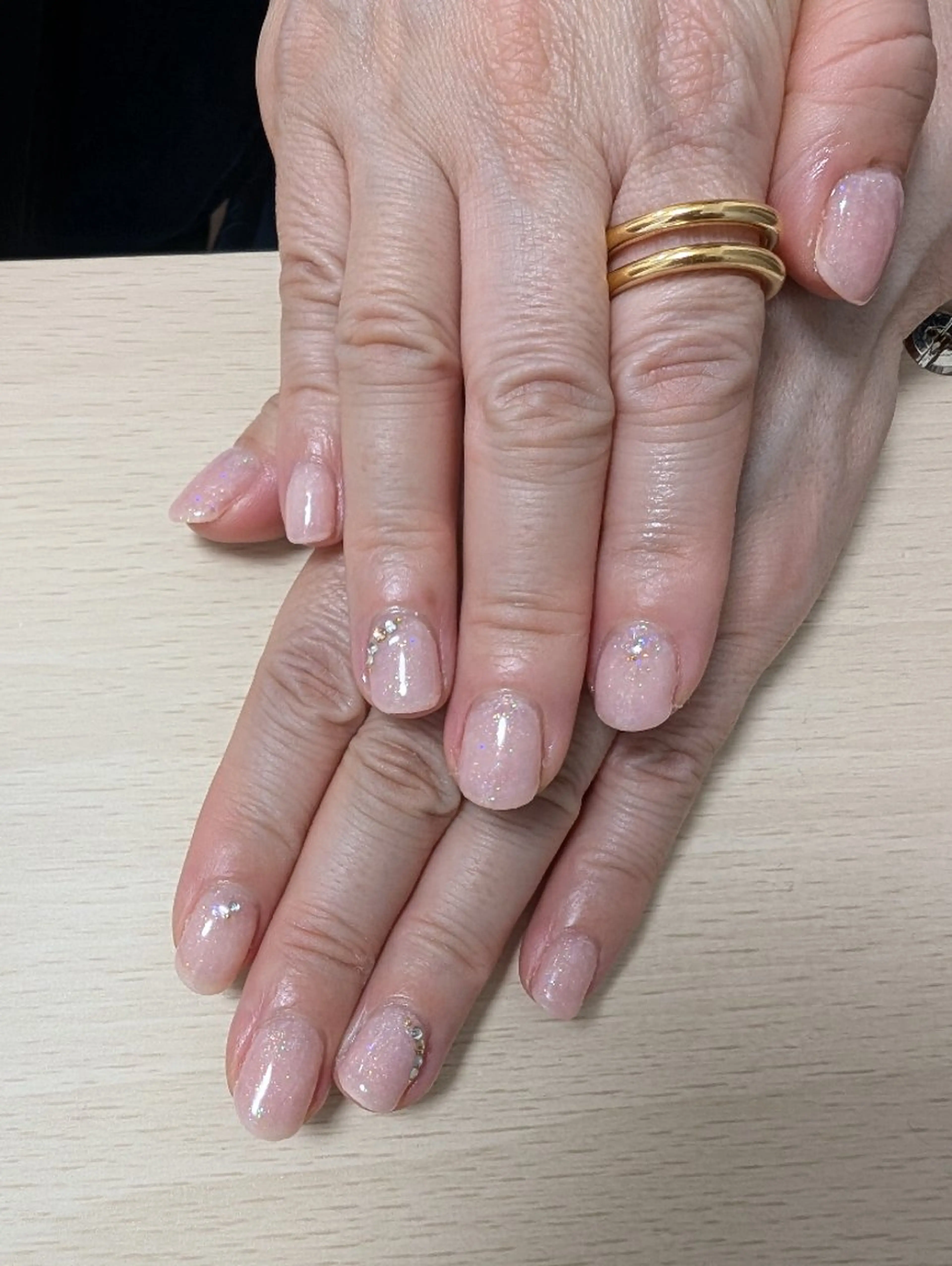 ネイル ヌーディジュエリー ネイルサロンのネイルデザイン