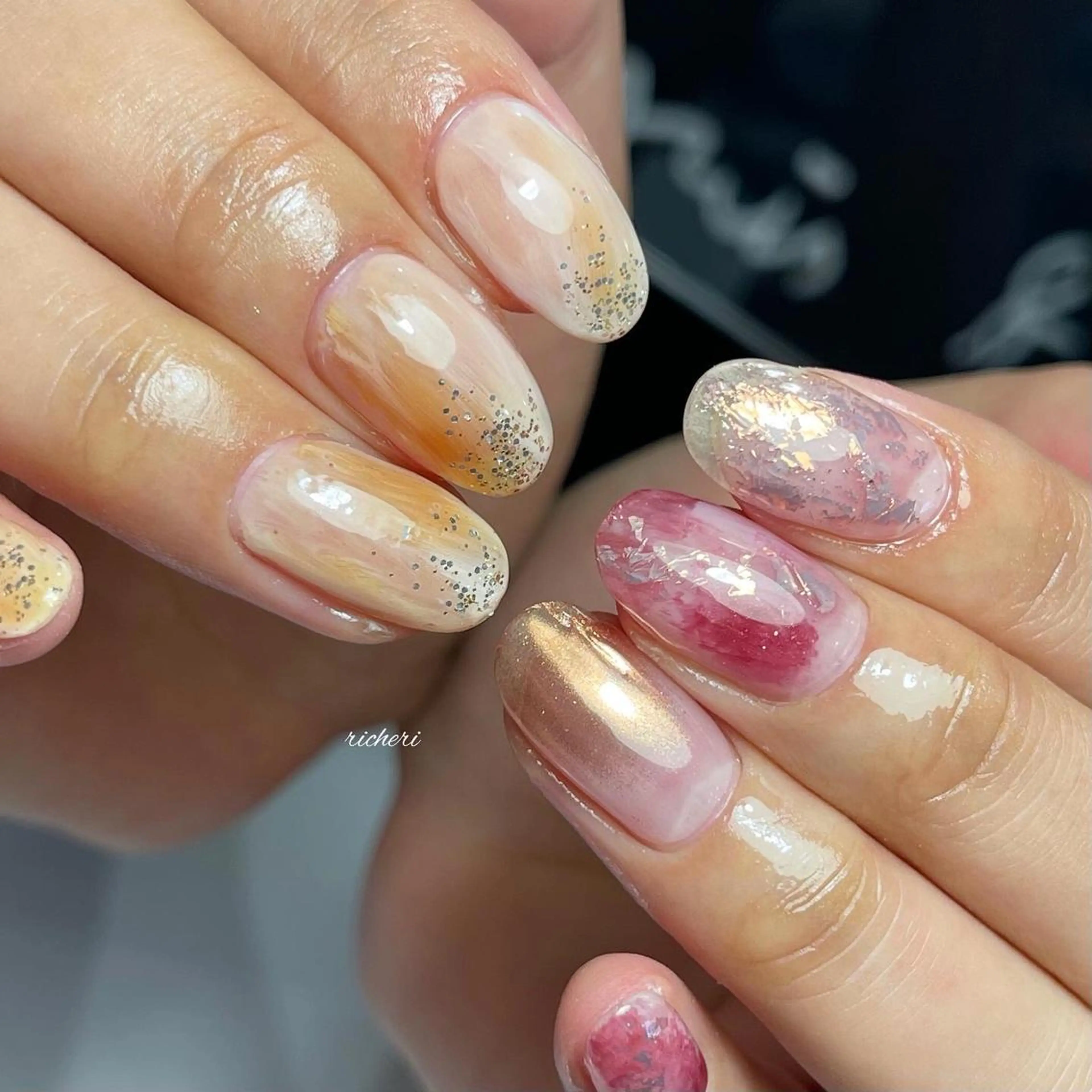 ミディアム ネイル 韓国風ヘア アートネイル フットネイル フレンチネイル ジェルネイル richeri beautyのエステ・リラクイメージ