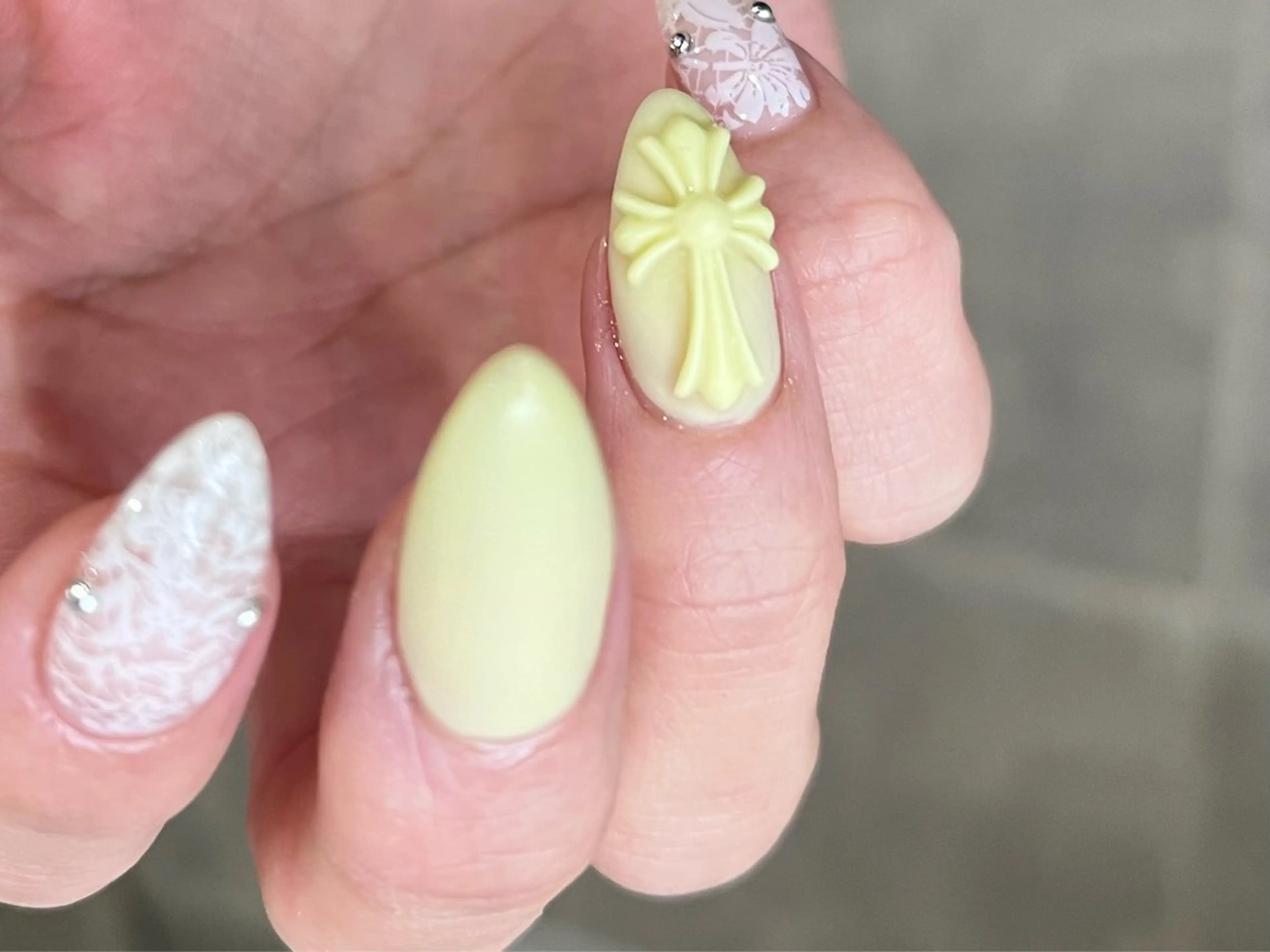 ネイル ハンドネイル repos 金山ネイルサロンのネイルデザイン