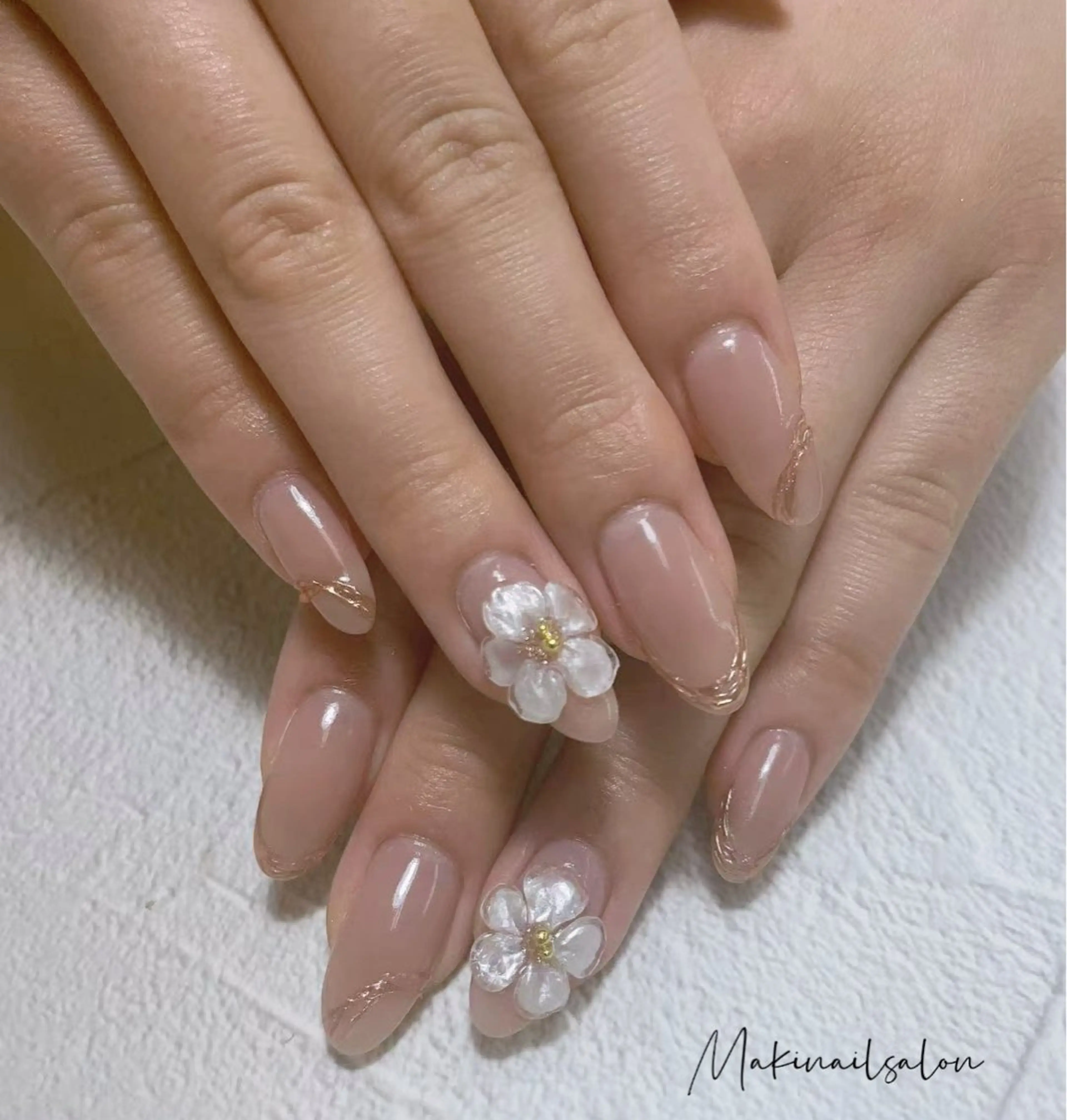 ネイル マキ ネイルサロンのネイルデザイン