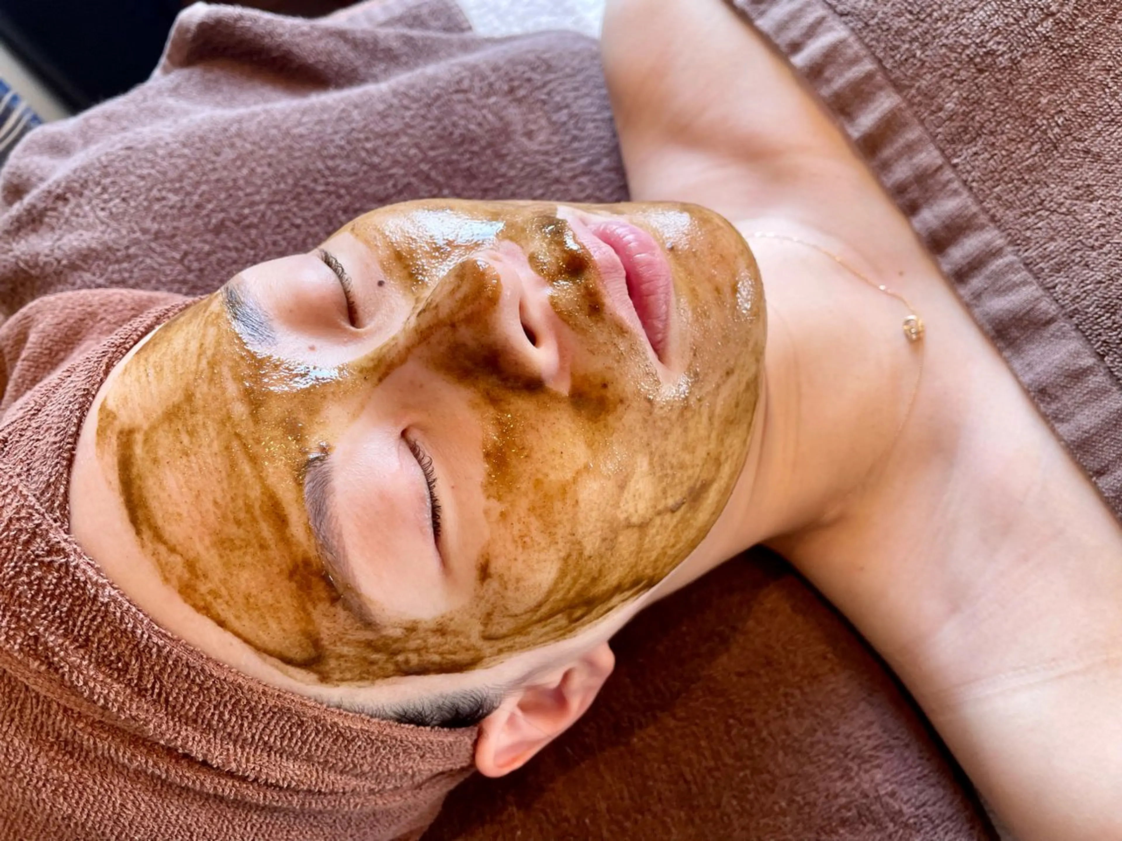 メディアでも話題【人気No.1】ハーブピーリング🌿陶器肌になりたい方必見‼️の写真