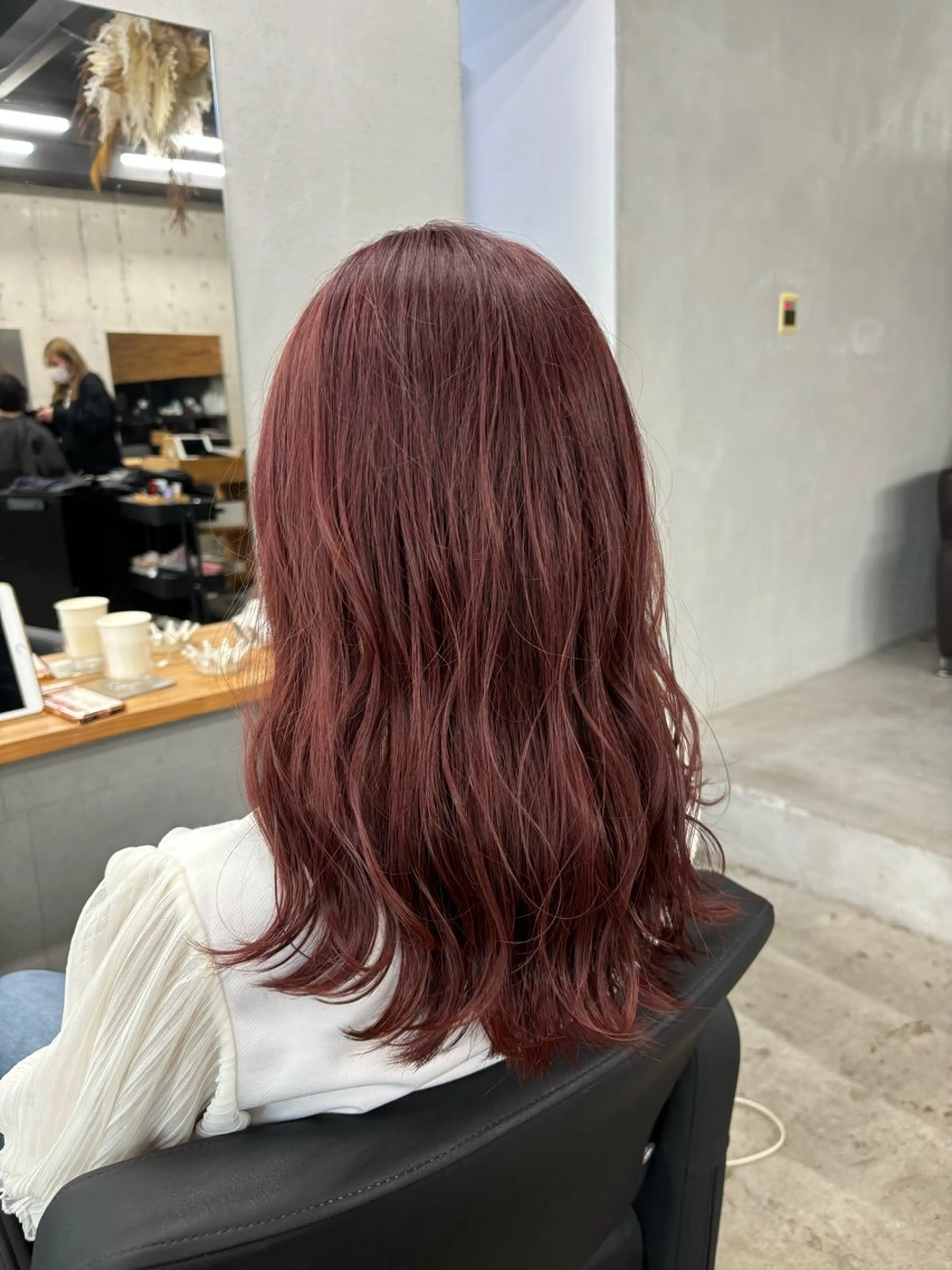 ミディアム カラー mono / Manatoのヘアスタイル