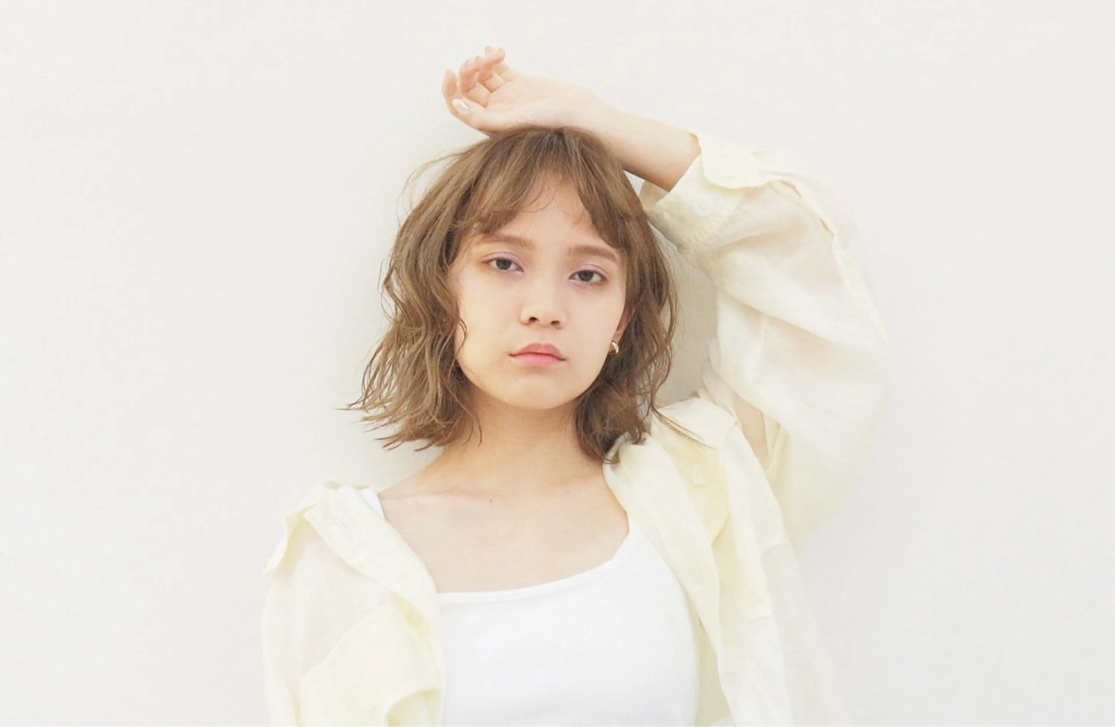 ミディアム 似合わせカット fumikaブリーチ /ウルフのヘアスタイル