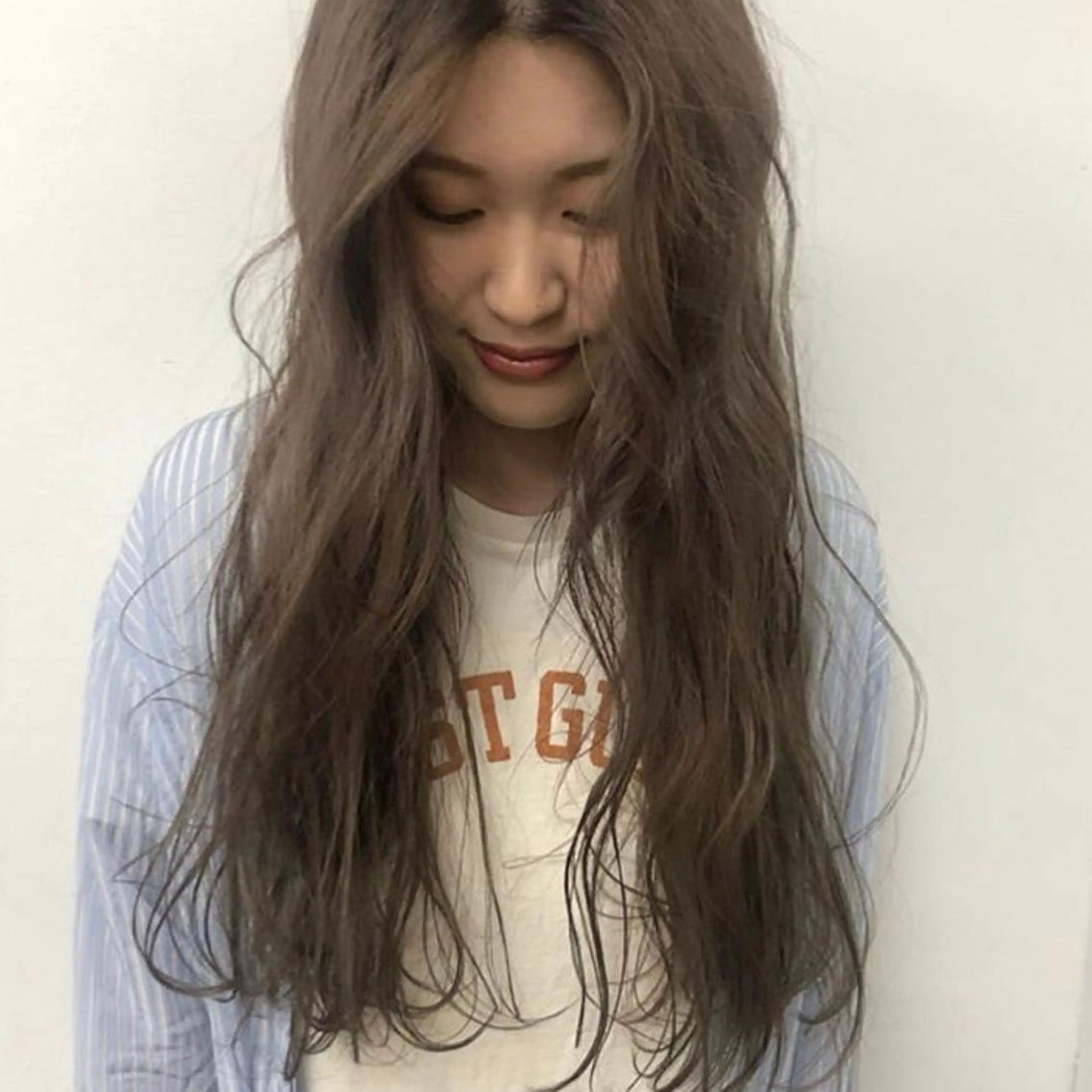 ロング カラー グレージュ ピンクカラー ニュアンスヘア🌔 nanakoのヘアスタイル
