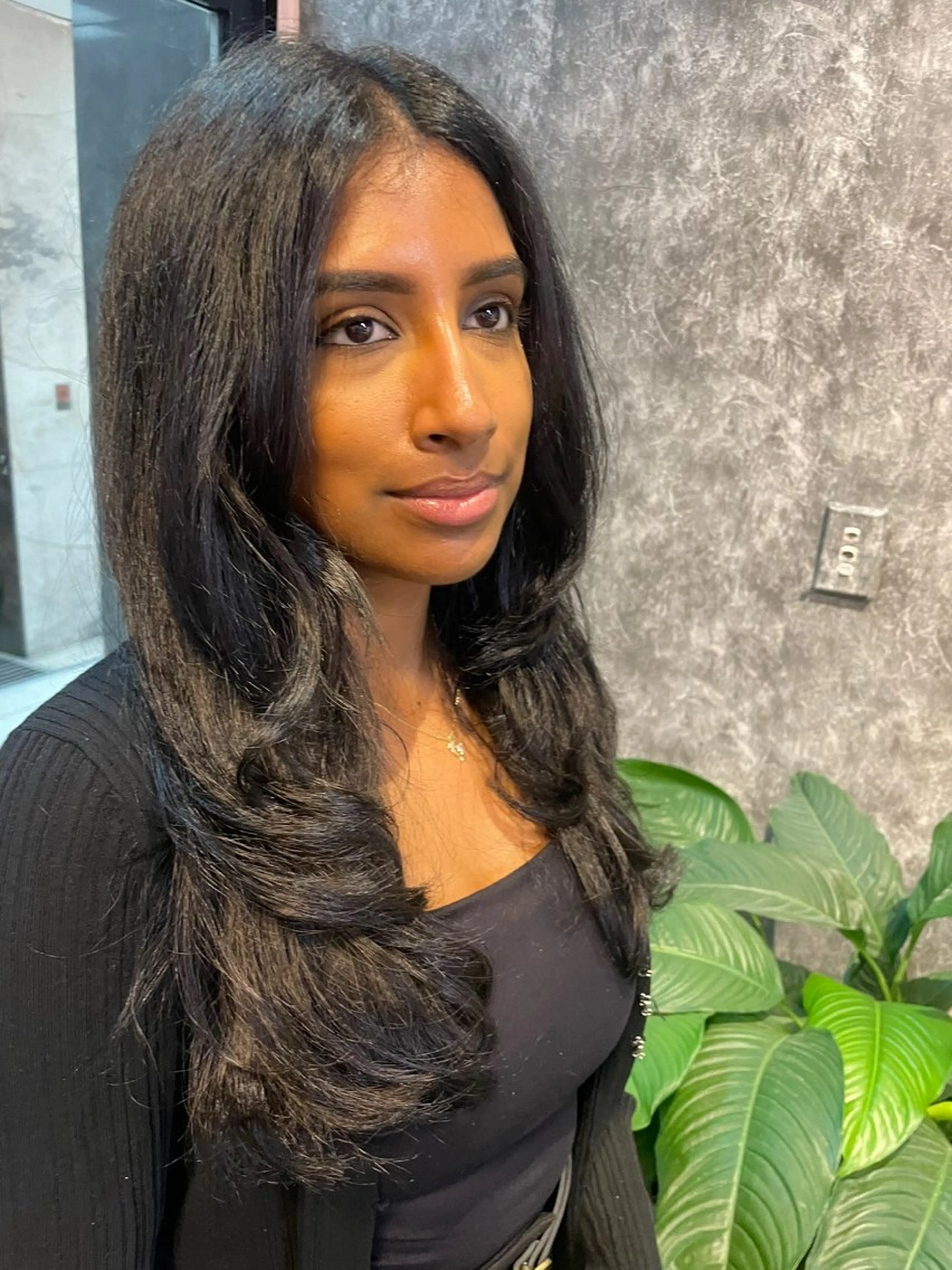 ロング レイヤーカット BLEACH 🟥 PERM 天神🏆のヘアスタイル