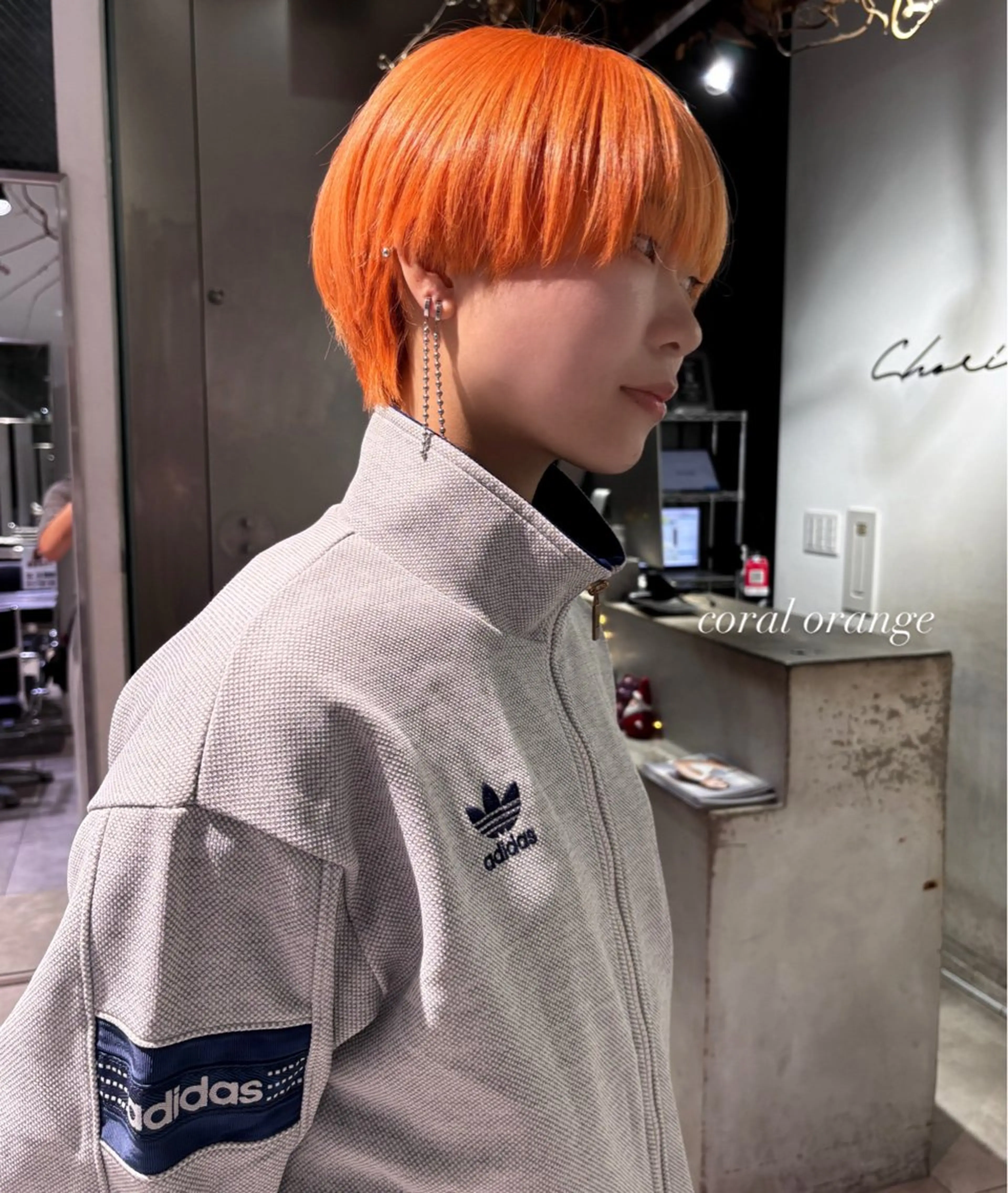 ショート カラー ブリーチ オレンジ ayano/天神 ハイトーン/ブリーチのヘアスタイル