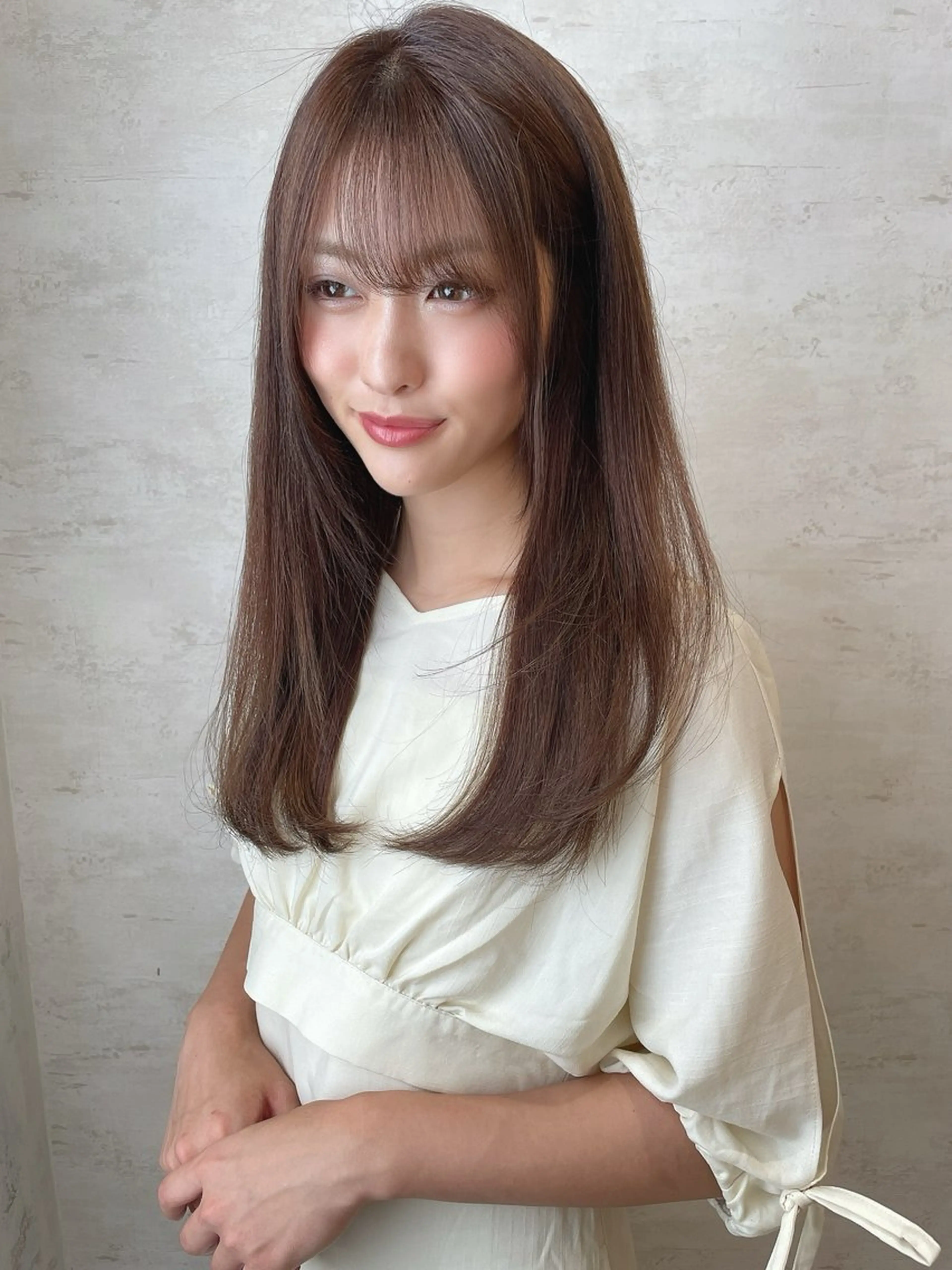 ミディアム カラー ベージュカラー 黒髪 ブリーチ ブルーカラー ブルーブラック 木屋元一/透明感 /前髪/ショートボブのヘアスタイル