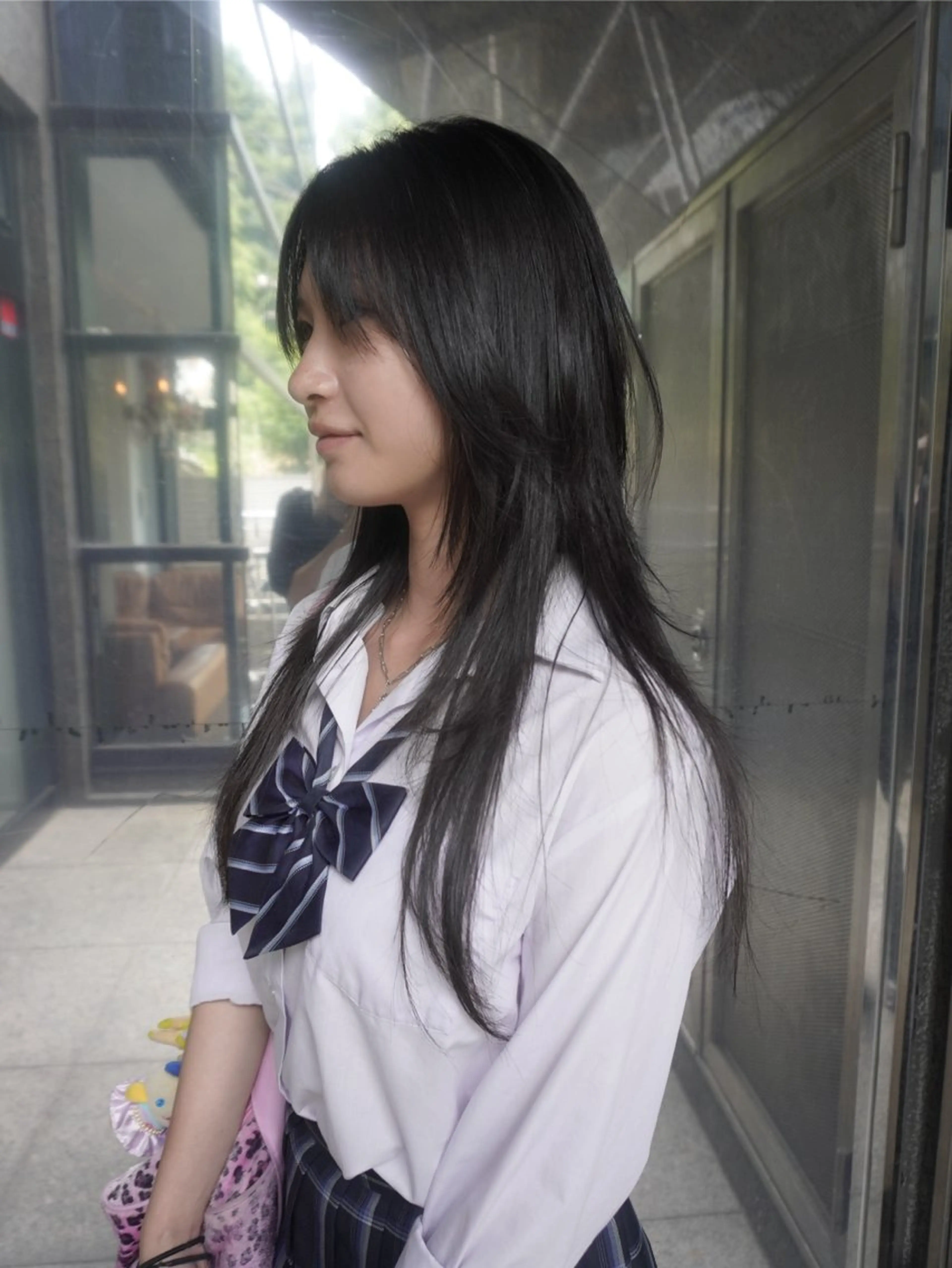 ロング 愛瑠奈 erunaのヘアスタイル