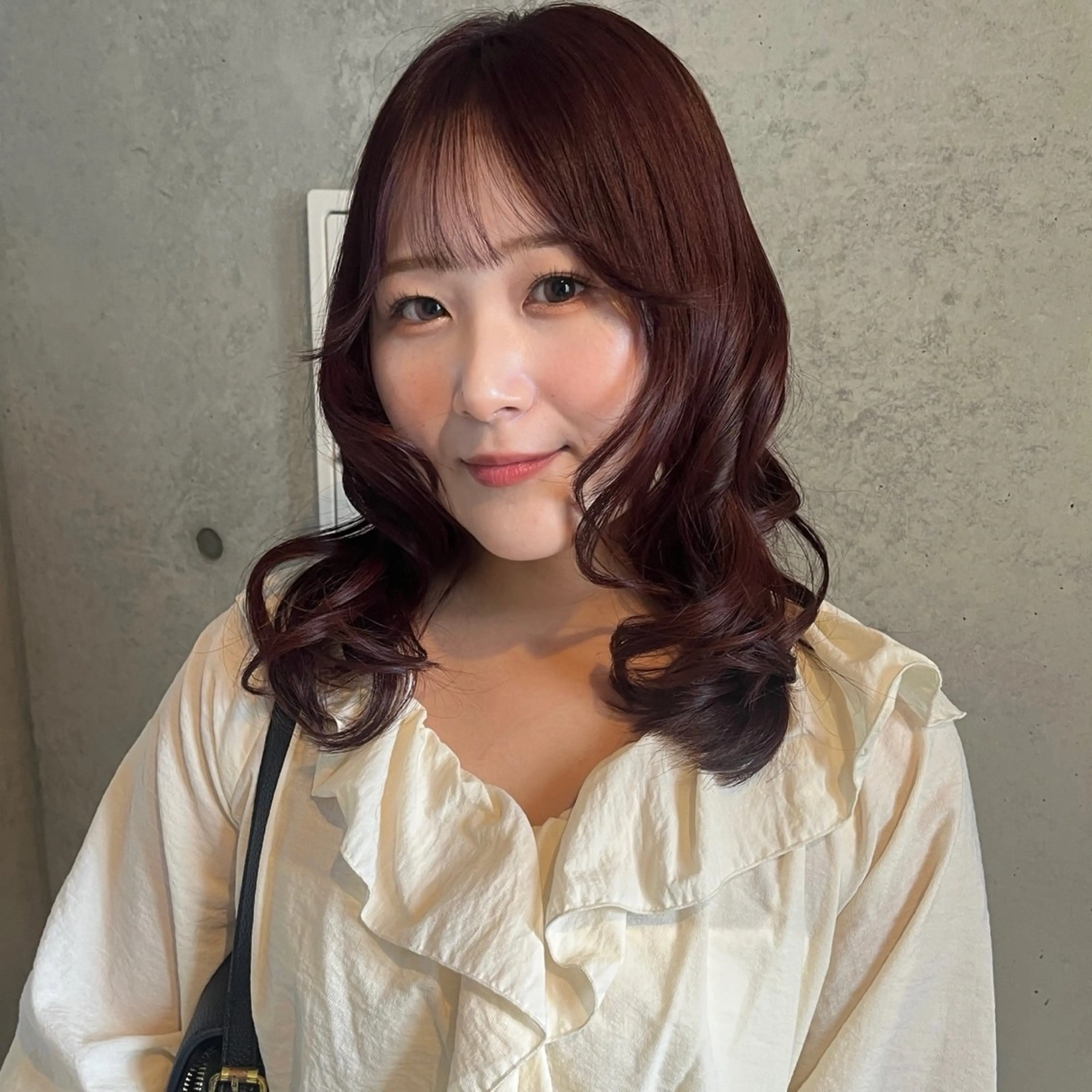 セミロング カラー 広香🪽ハイトーン/ レイヤー/ヘアセットのヘアスタイル