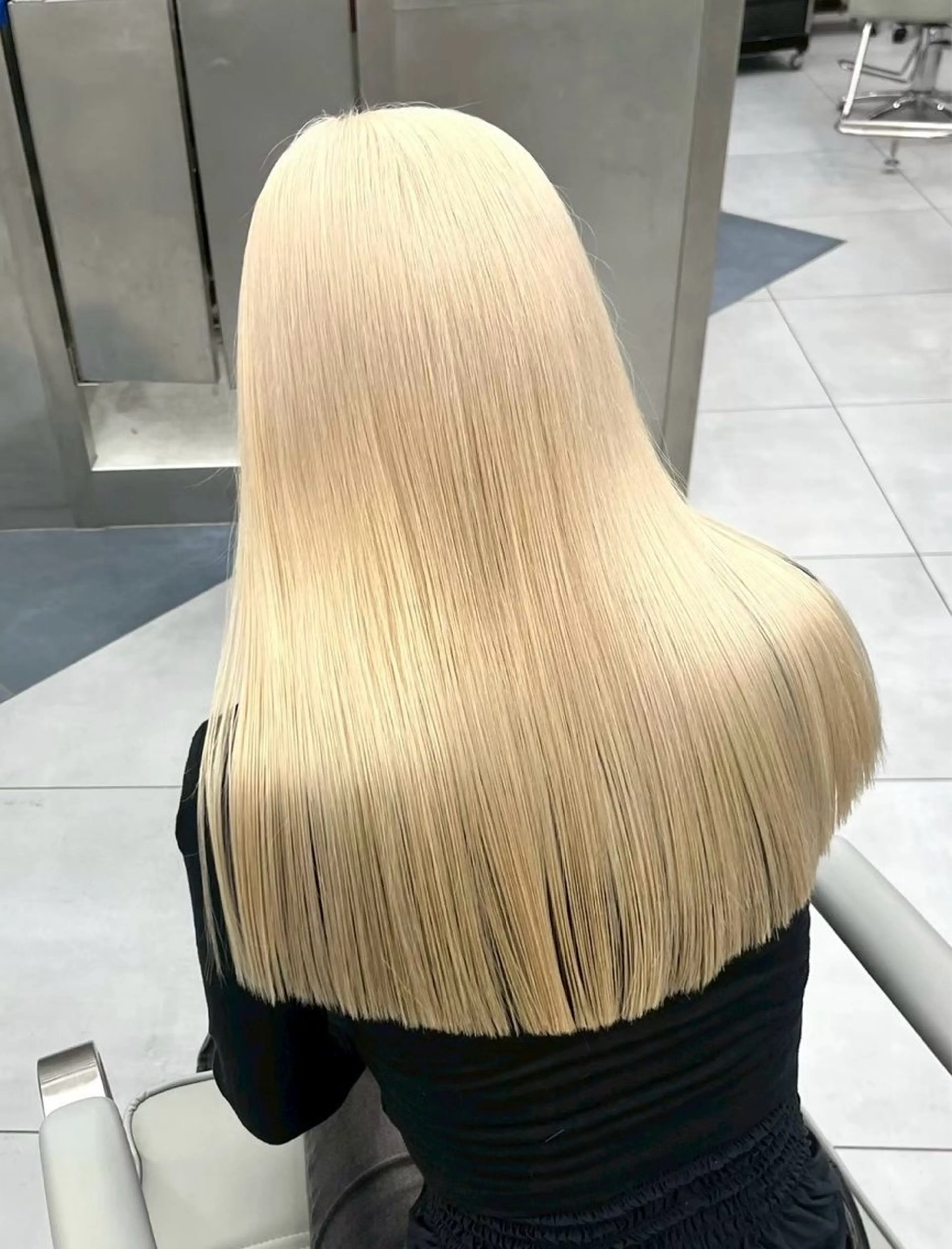 ロング カラー ♡韓国ハイトーンモテ カラー🧡ᩚMIKUのヘアスタイル