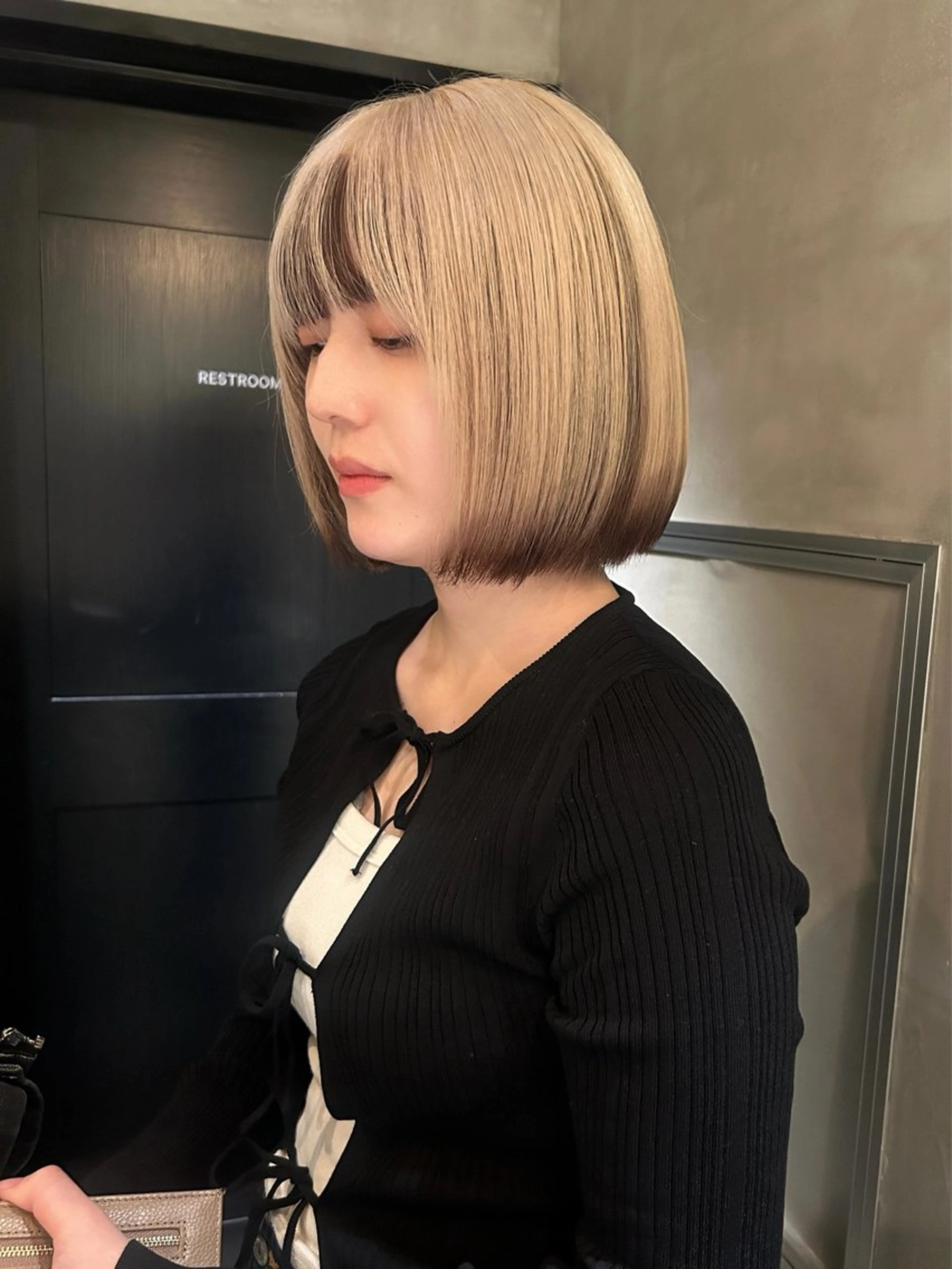 ショート カラー ブロンド ホワイトブロンド ヘアカラー デザイン/アレンジ ❤︎イシイレイのヘアスタイル