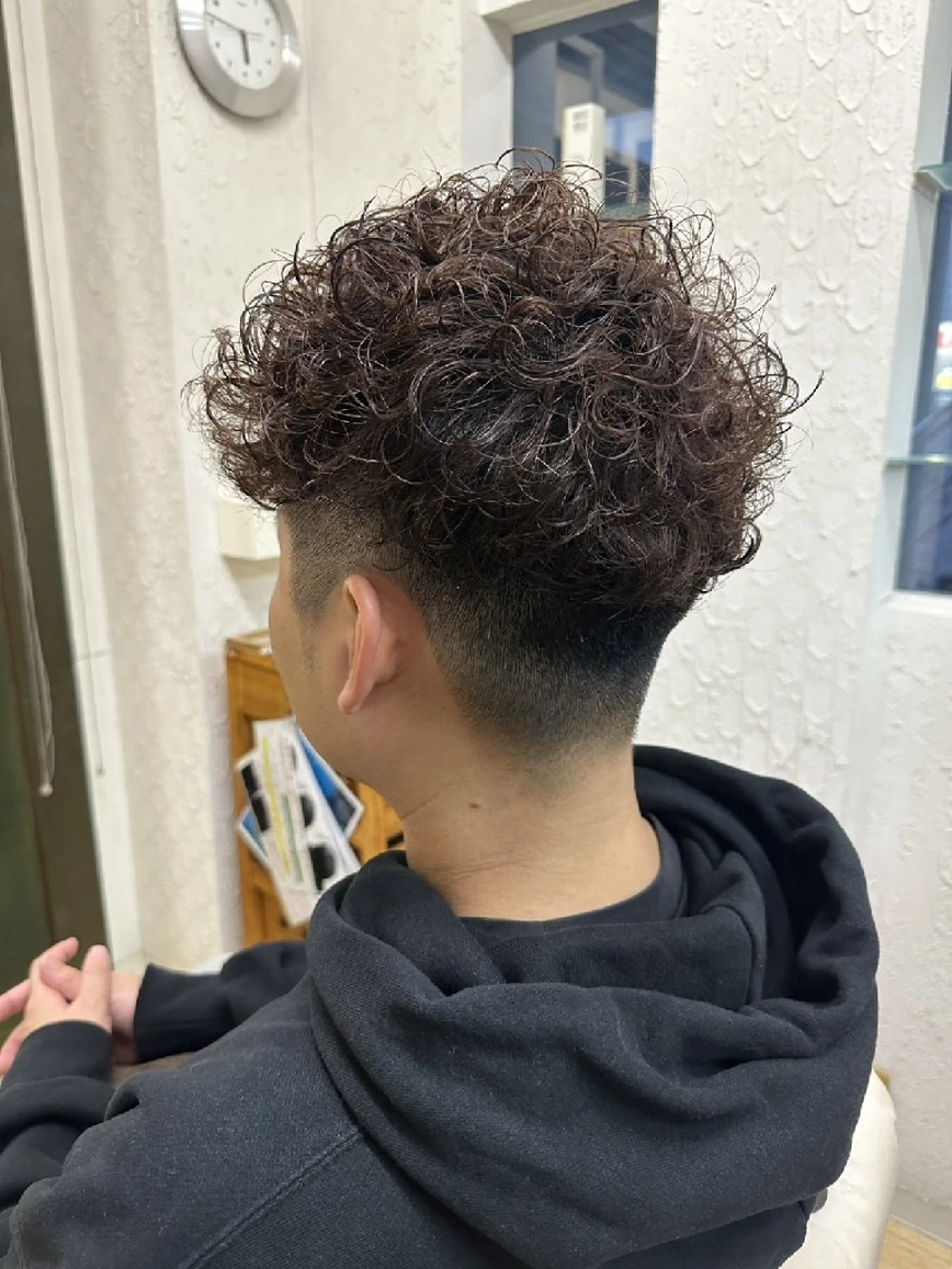 パーマ メンズ スペインカール カット パーマ 本田 圭輔のヘアスタイル