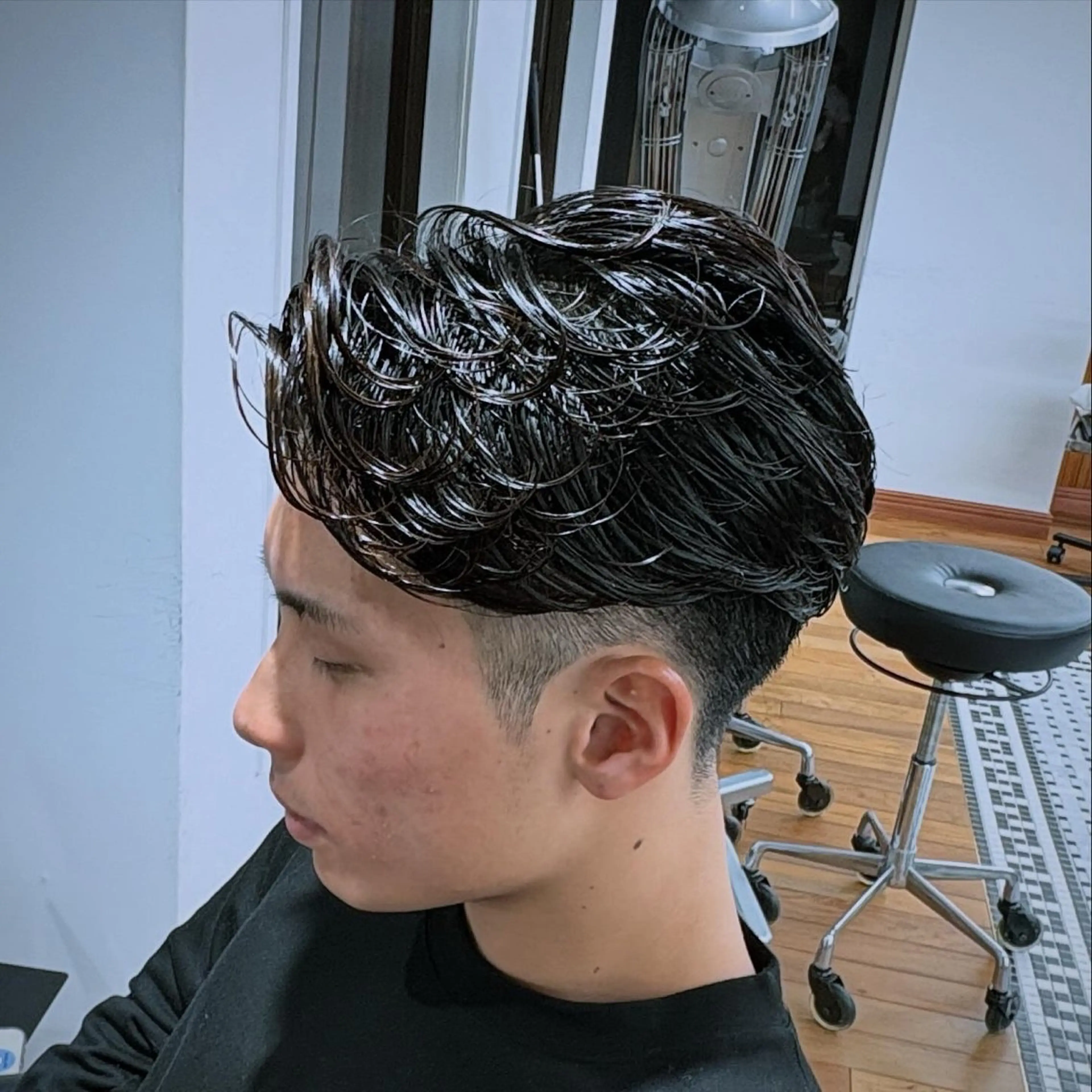 カット+ハードパーマの写真