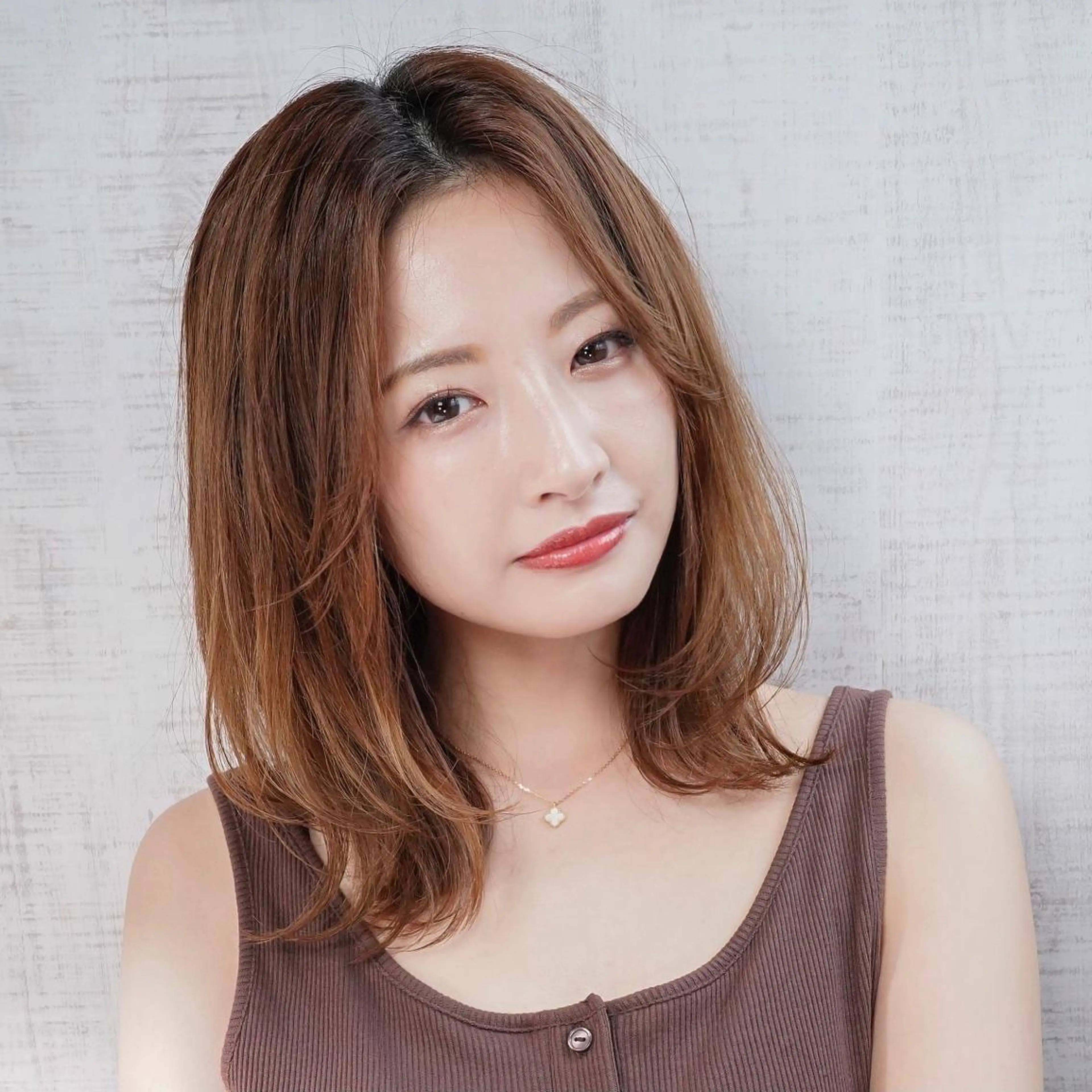 セミロング カット ヘアカラー トリートメント 新宿/韓国風レイヤー 髪質改善/渋谷直樹のヘアスタイル