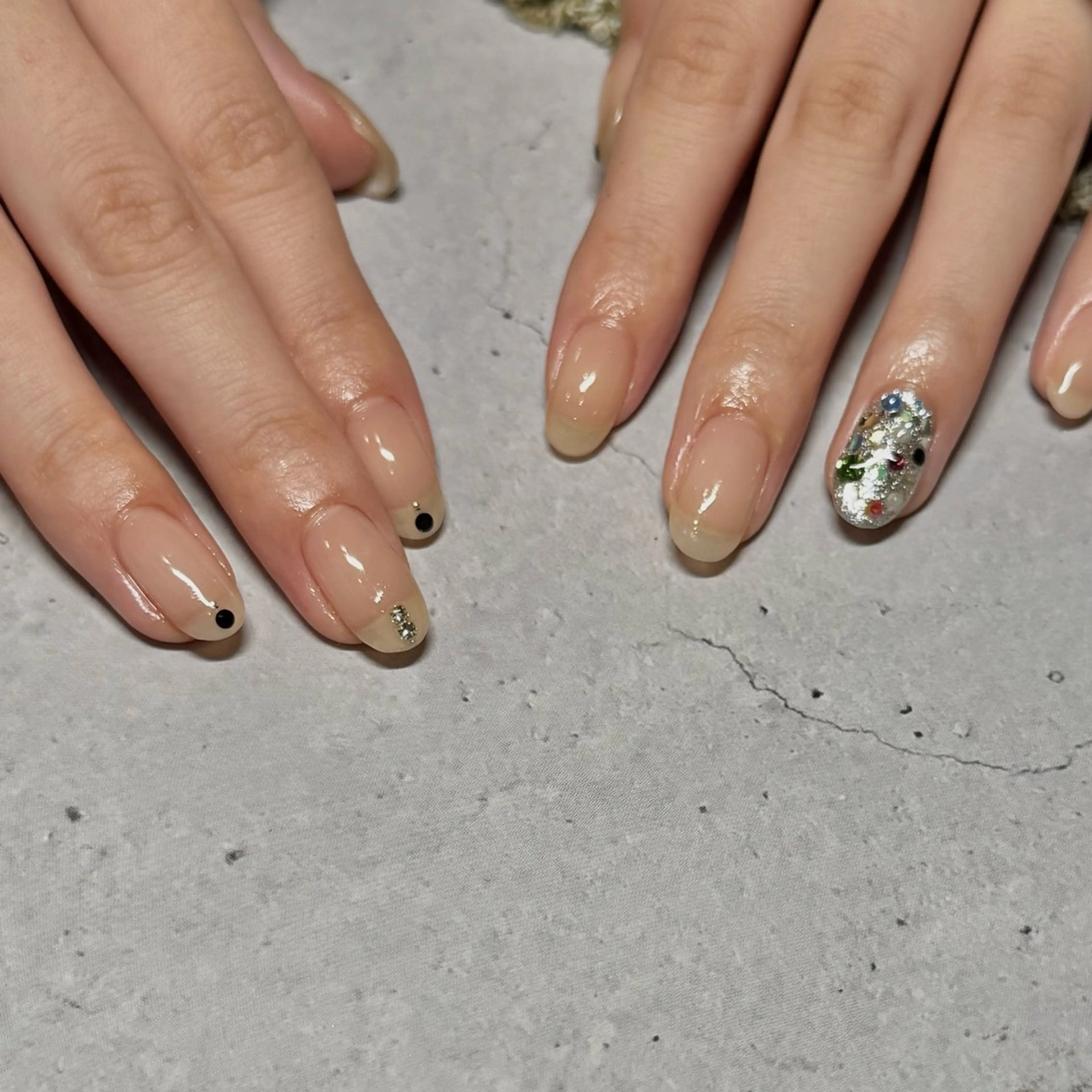 ネイル ハンドネイル chika .のネイルデザイン