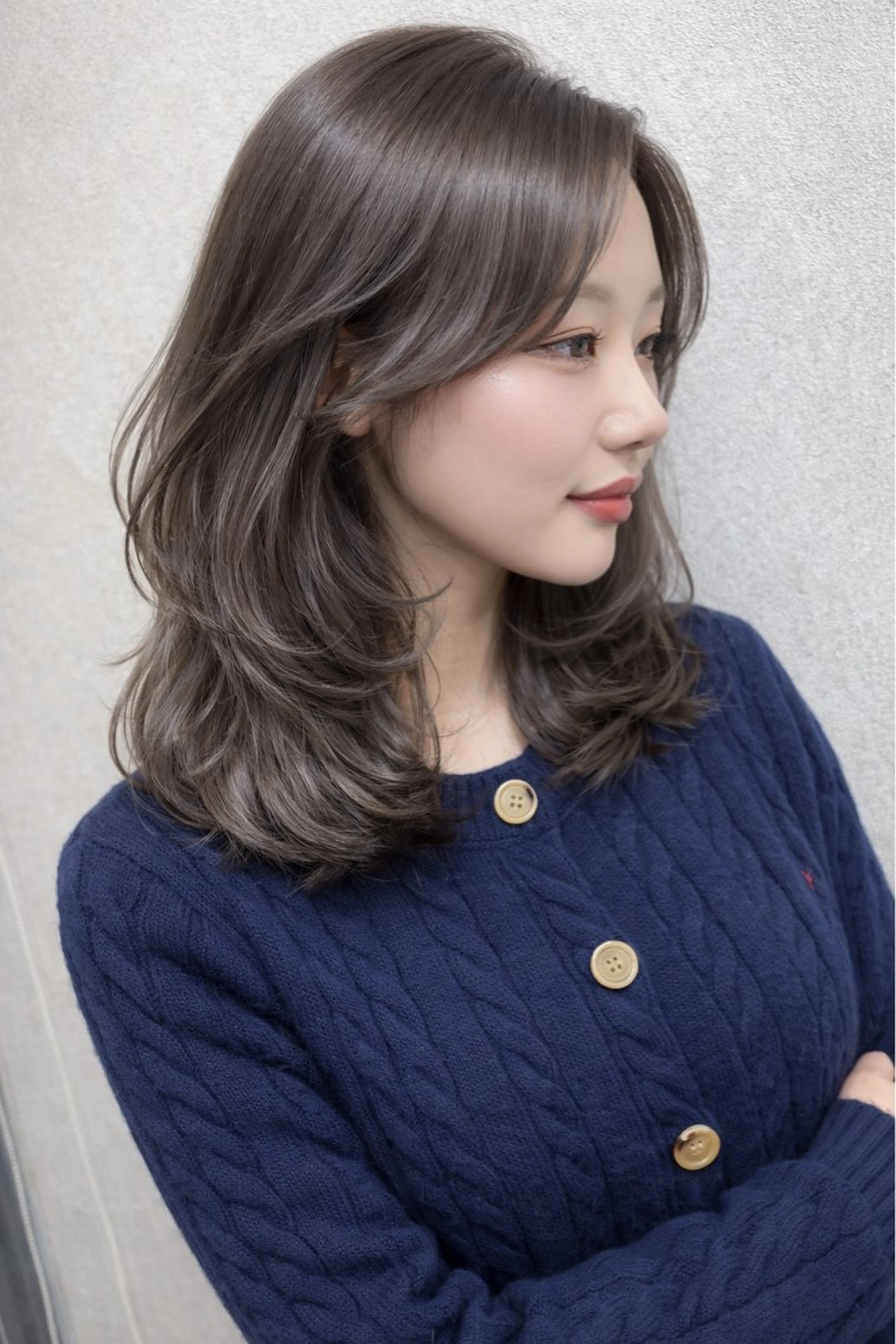 ミディアム カラー ミディアムレイヤー レイヤーカット AiM エイム　韓国レイヤーのヘアスタイル